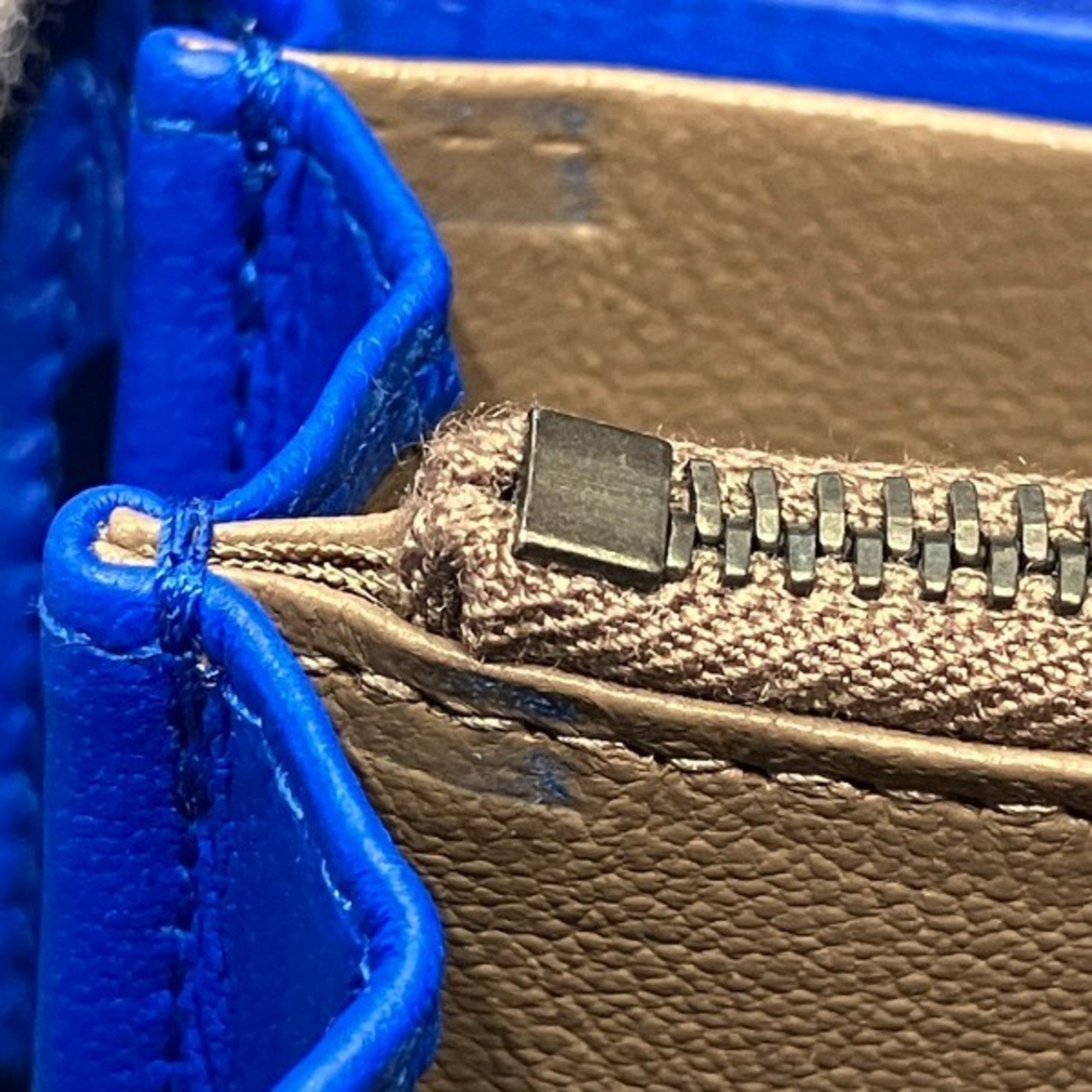 Bottega Veneta Blue Leather Long Wallet (Bi-Fold) (Pre-Owned)