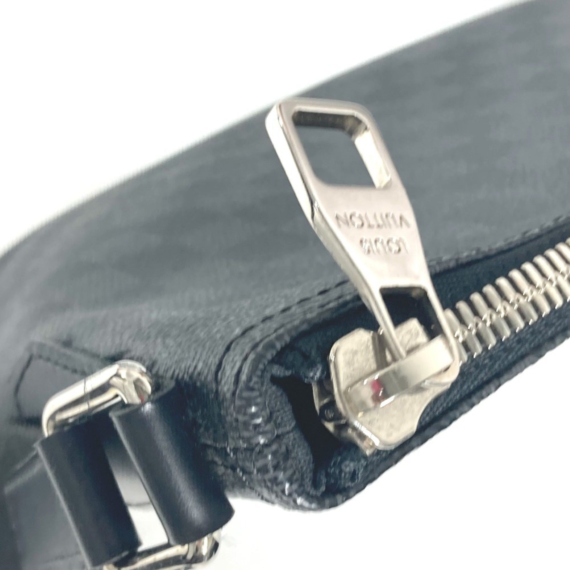 Louis Vuitton Black Damier Graphite Shoulder Bag (Pre-Owned)