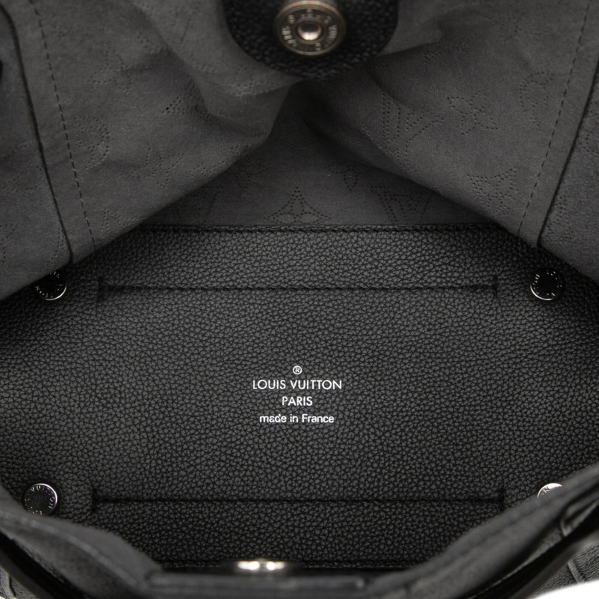 Louis Vuitton Black Monogram Noir Monogram Handbag Pouch Shoulder Bag (Pre-Owned)