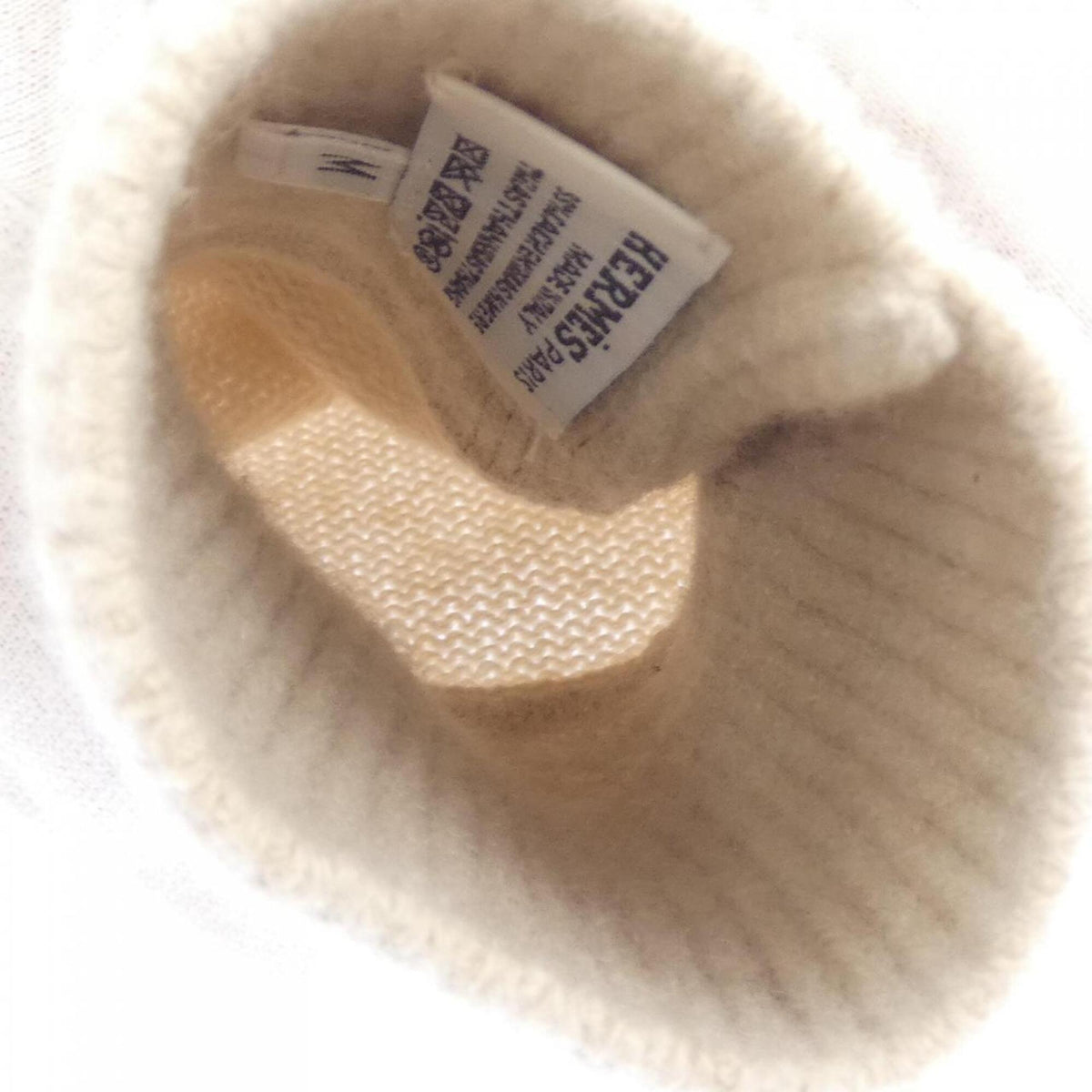 Hermes Beige Warm Gloves (Pre-Owned)