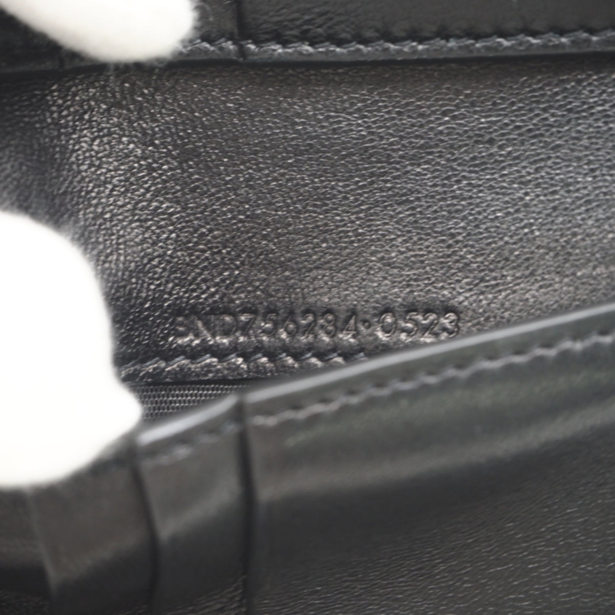 Yves Saint Laurent Black Leather Wallet (Bi-Fold) (Pre-Owned)