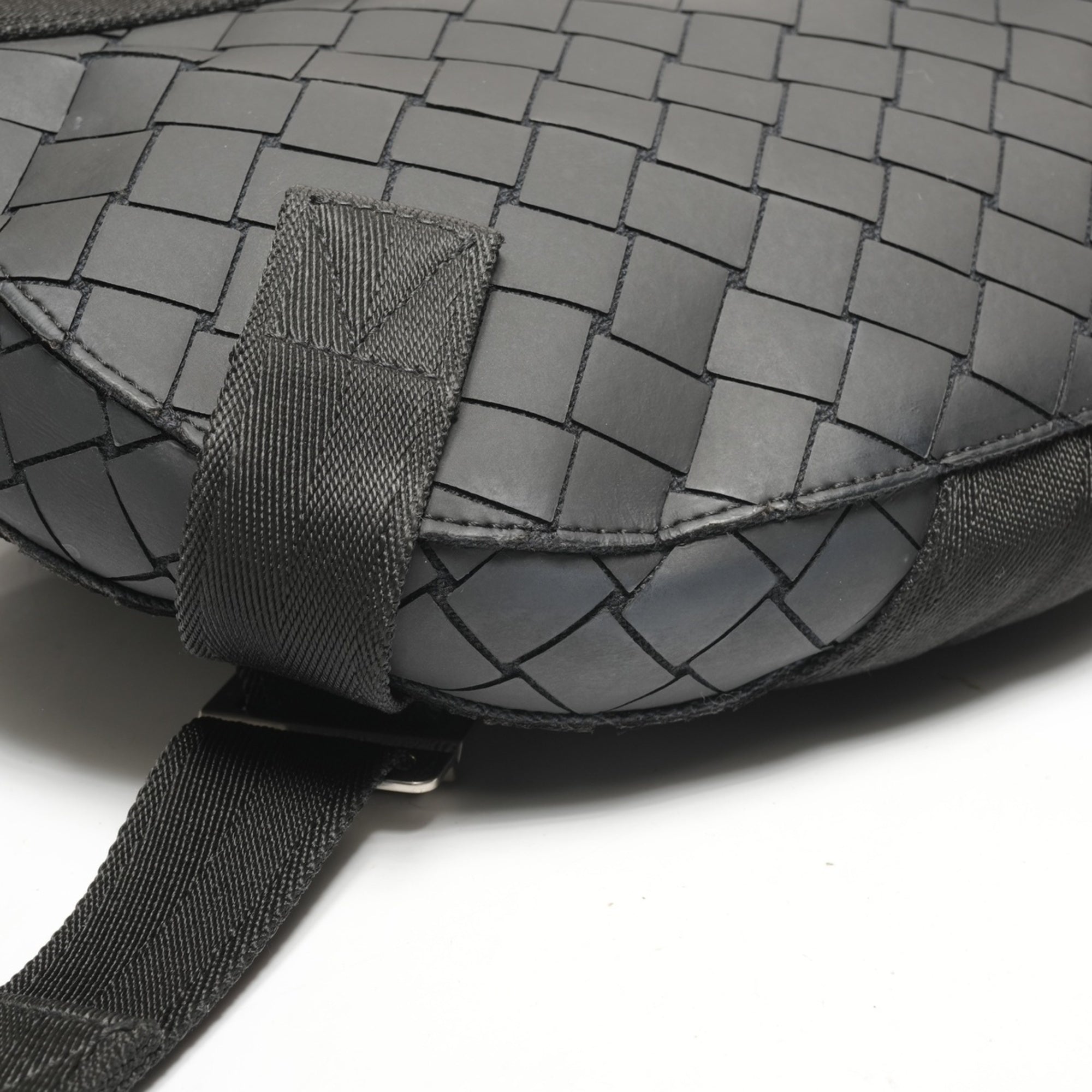 Bottega Veneta Intrecciato Black Rubber Shoulder Bag Sling Bag (Pre-Owned)