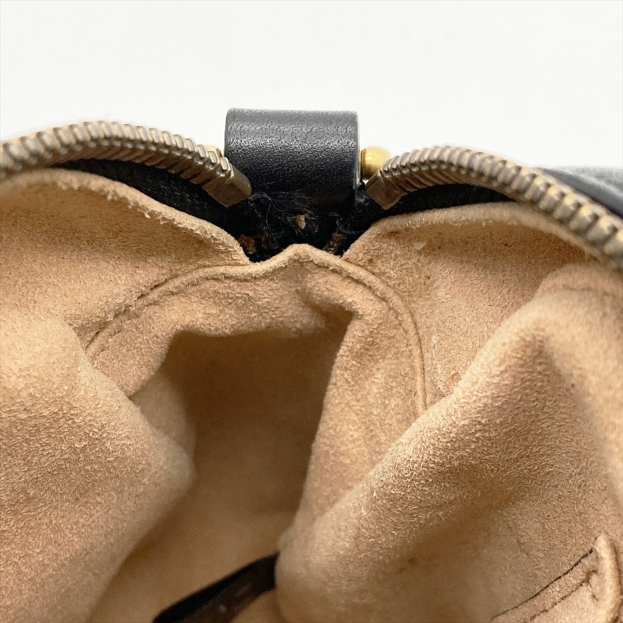 Gucci Black Leather Shoulder Bag (Pre-Owned)