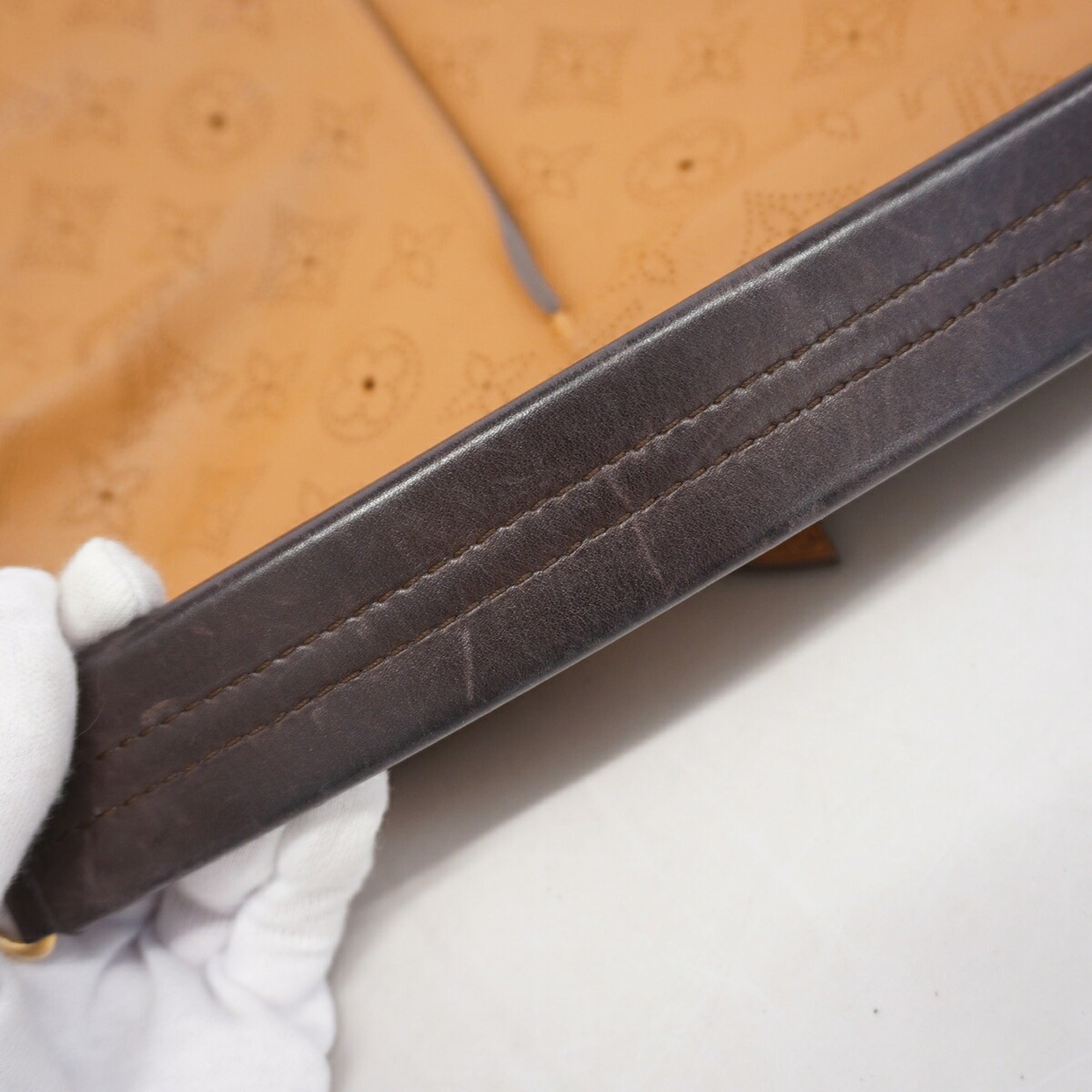 Louis Vuitton Caramel Handbag (Pre-Owned)