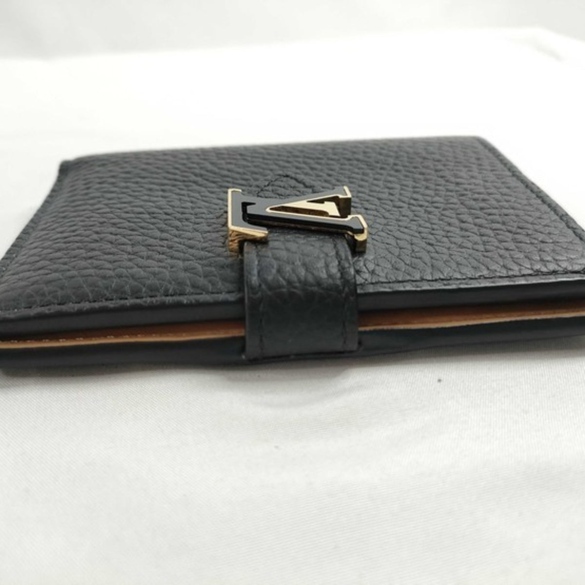 Louis Vuitton Noir Leather Wallet (Bi-Fold) (Pre-Owned)