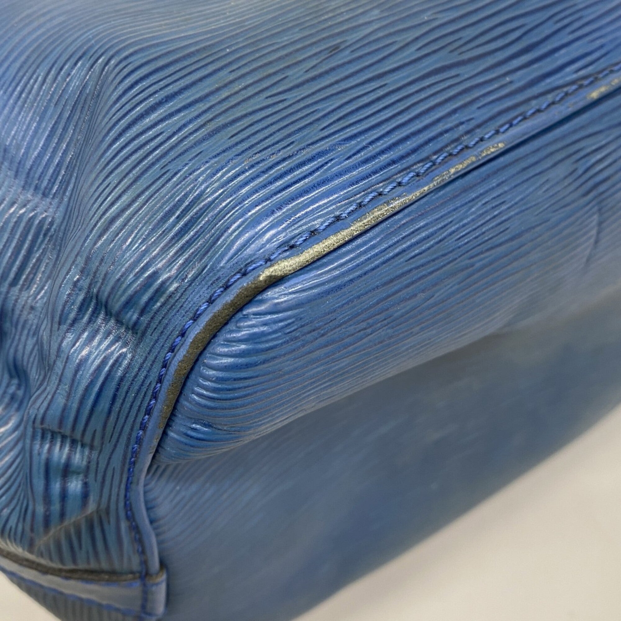 Louis Vuitton Toledo Blue Shoulder Bag (Pre-Owned)