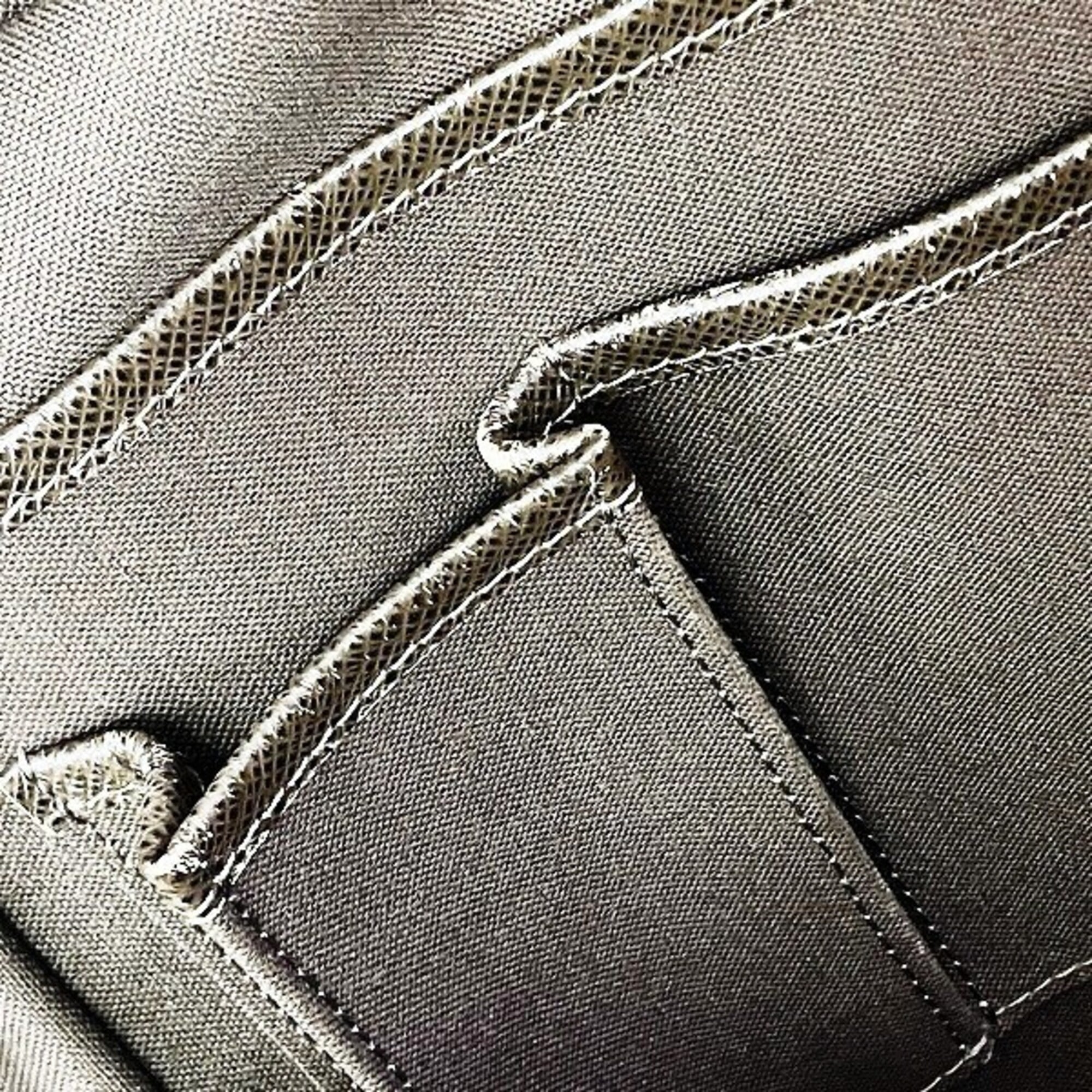 Louis Vuitton Brown Grizzly Taiga Leather Briefcase Handbag (Pre-Owned)