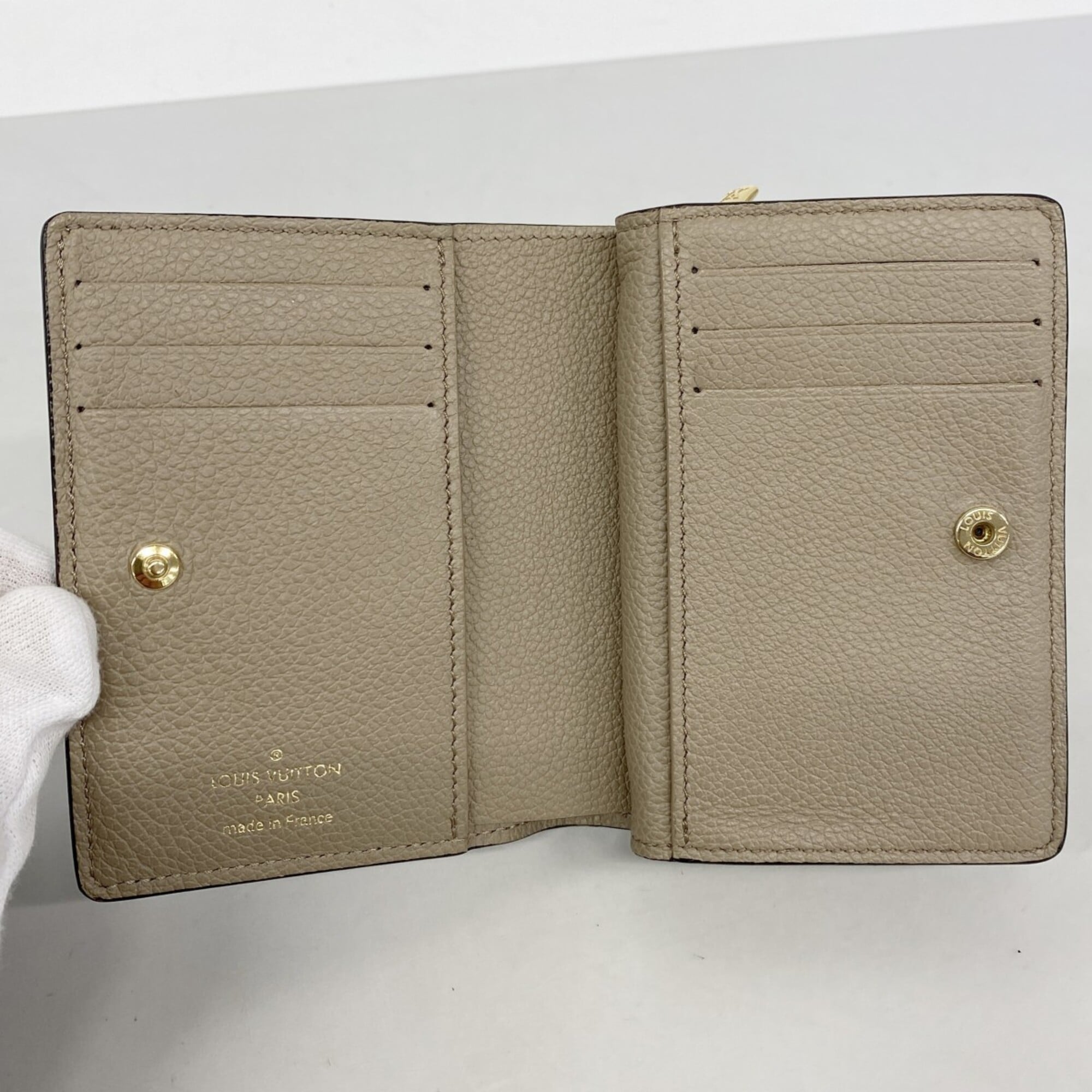 Louis Vuitton Cream Tourterelle Wallet (Bi-Fold) (Pre-Owned)