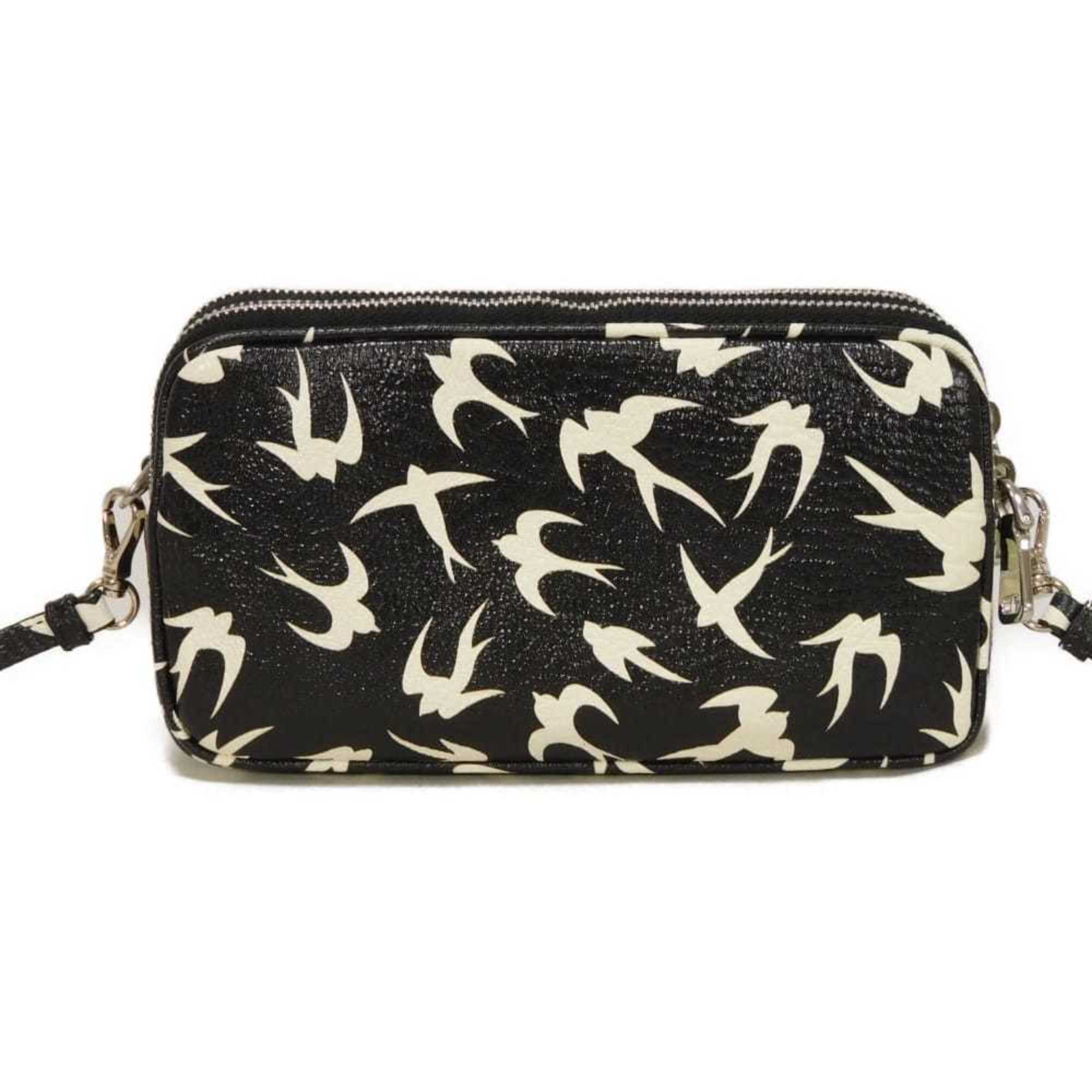 Miu Miu Black Leather Pochette Shoulder Bag (Pre-Owned)