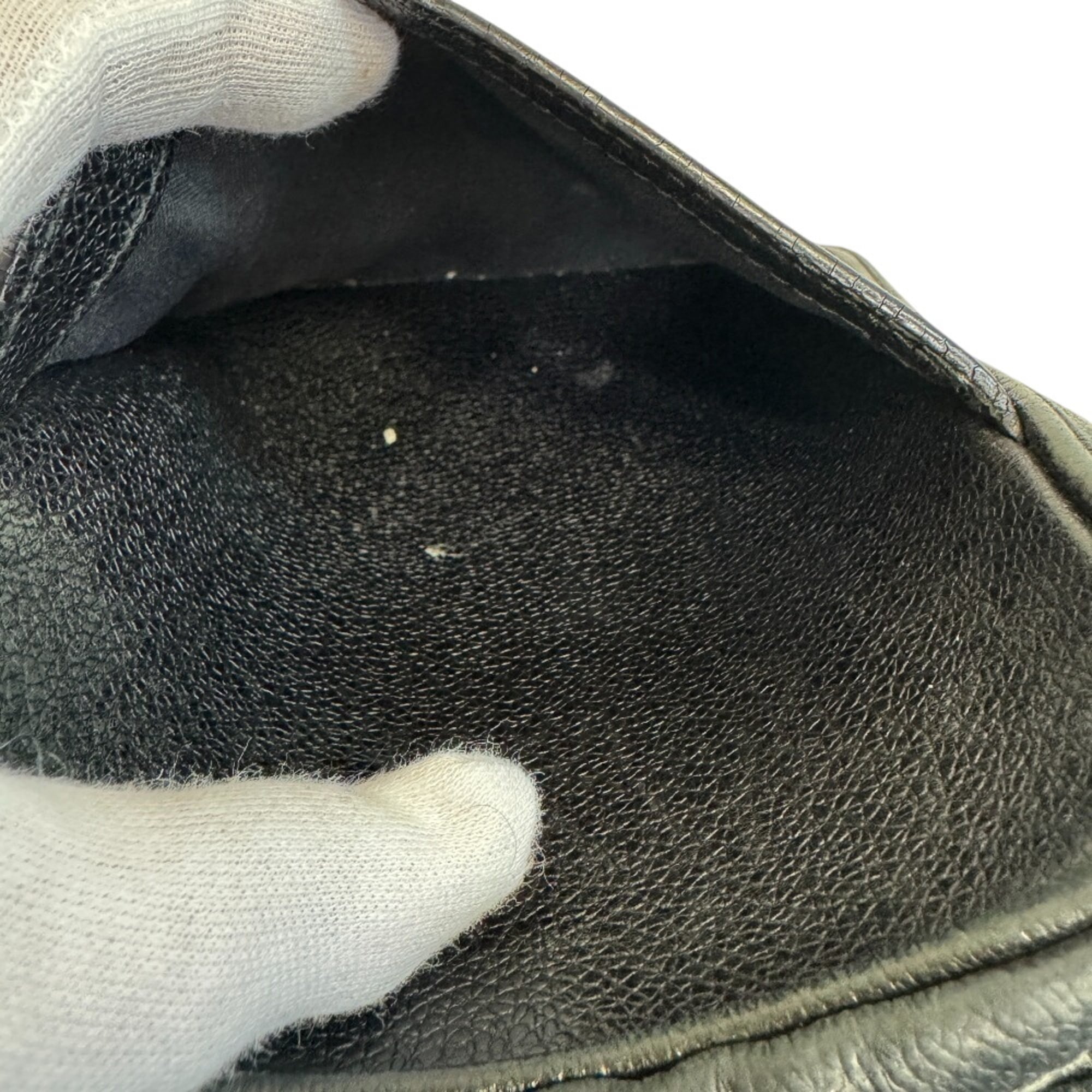 Bvlgari Black Leather Shoulder Bag (Pre-Owned)