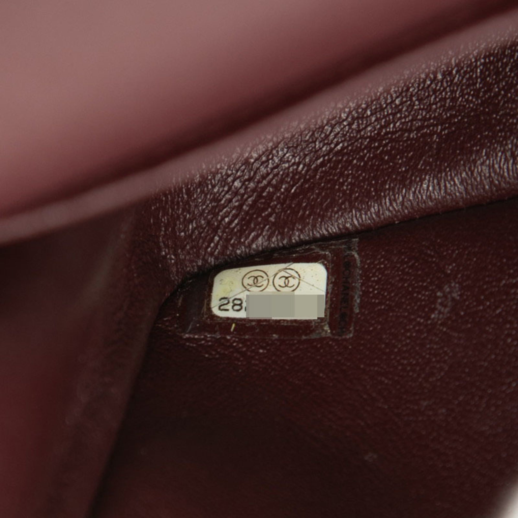 Chanel Black Leather Shoulder Bag (Pre-Owned)