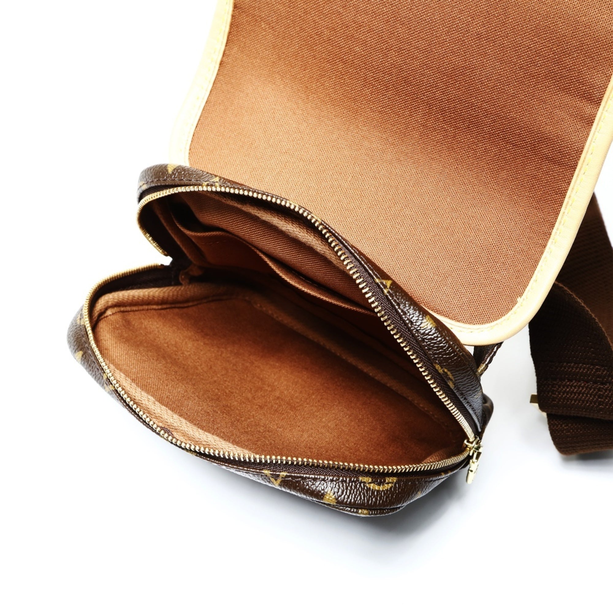 Louis Vuitton Brown Monogram Shoulder Bag (Pre-Owned)