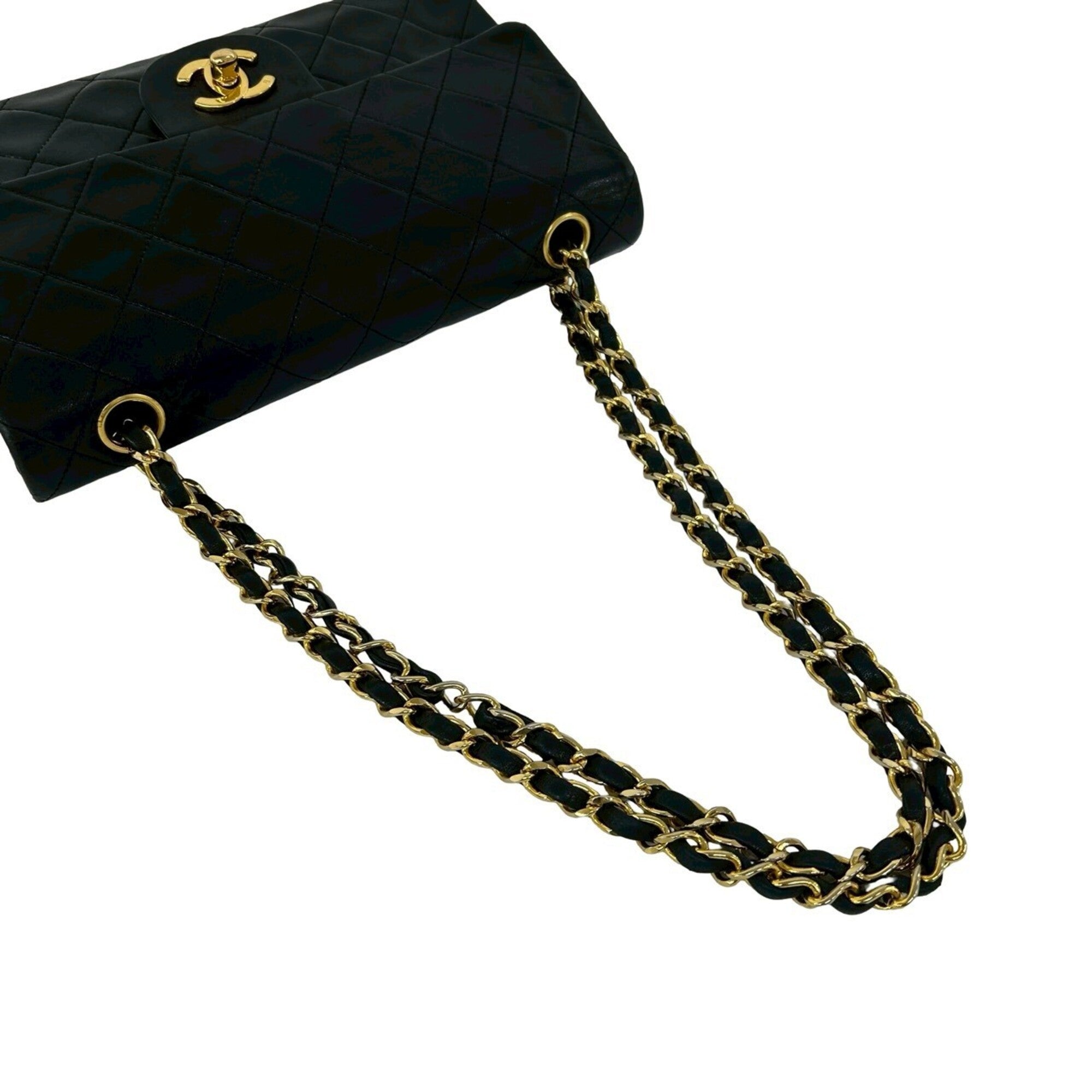 Chanel Black Leather Pochette Shoulder Bag (Pre-Owned)