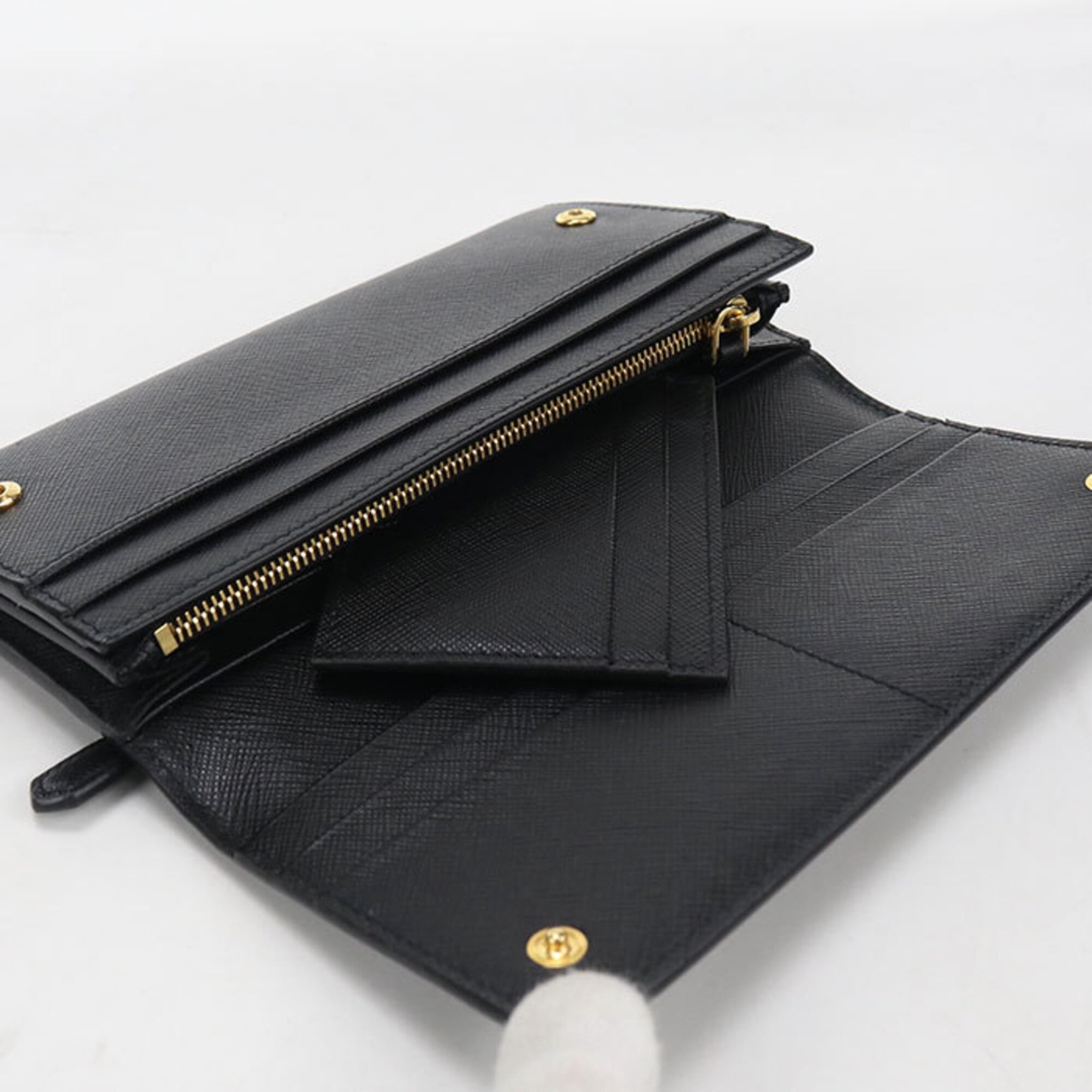 Prada Black Leather Long Wallet (Bi-Fold) (Pre-Owned)