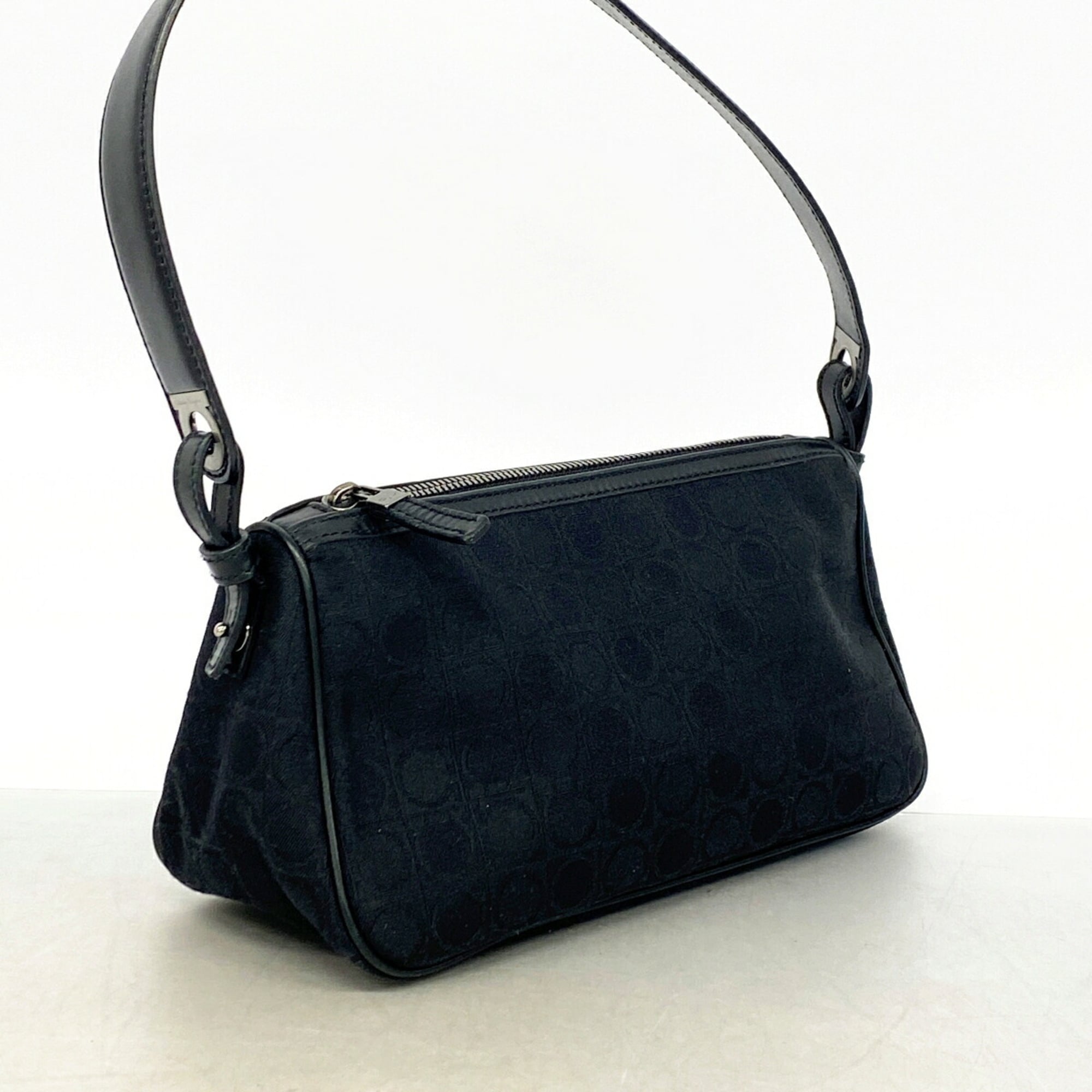 Salvatore Ferragamo Black Canvas Shoulder Bag (Pre-Owned)