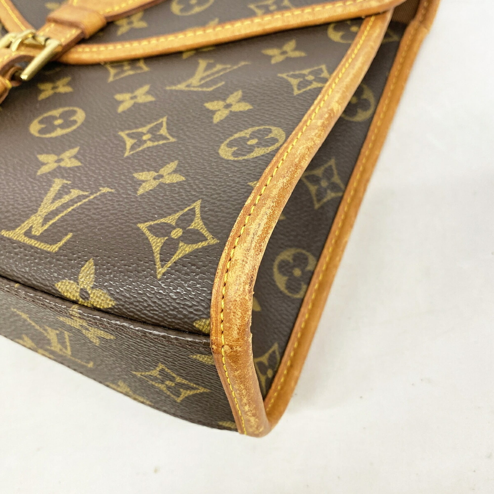 Louis Vuitton Brown Handbag (Pre-Owned)