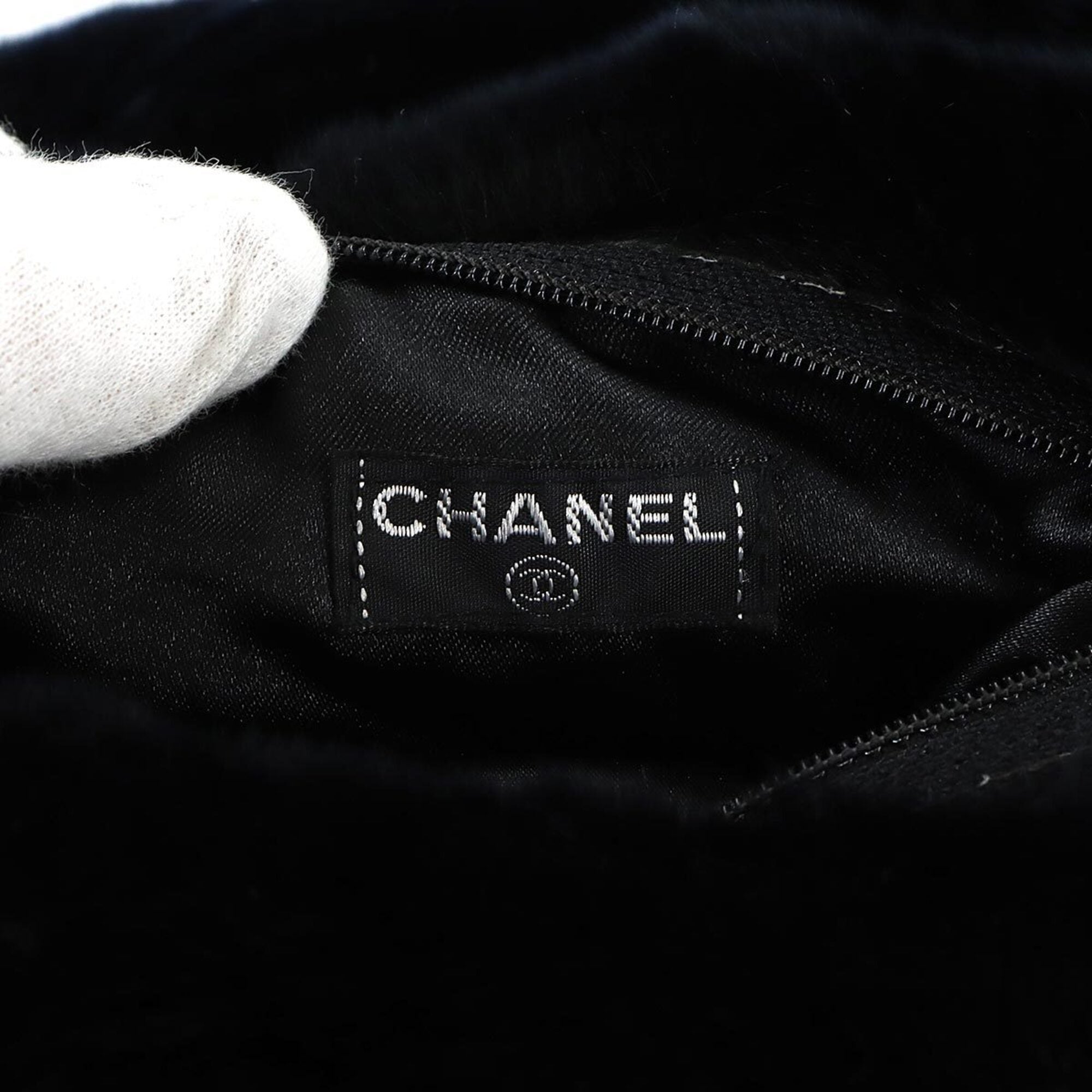Chanel Black White Lapin Handbag Shoulder Bag (Pre-Owned)