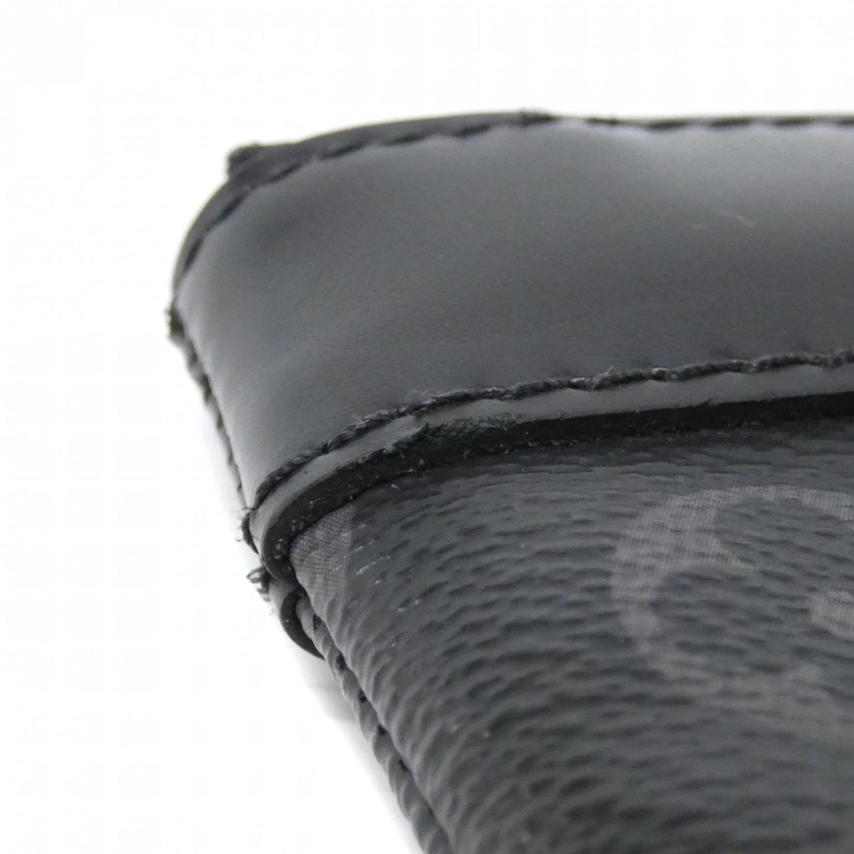 Louis Vuitton Black Coated Canvas Handbag Pochette (Pre-Owned)