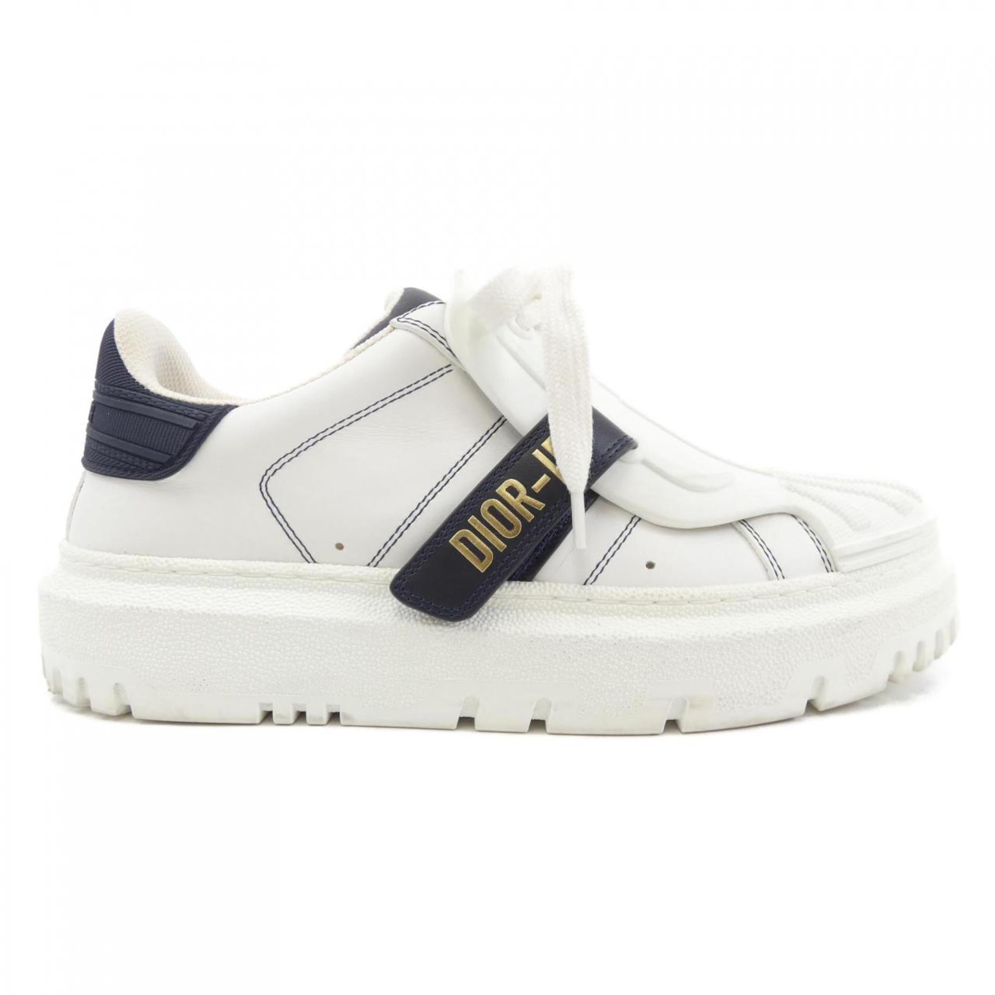 Christian Dior White Sneakers (Pre-Owned)