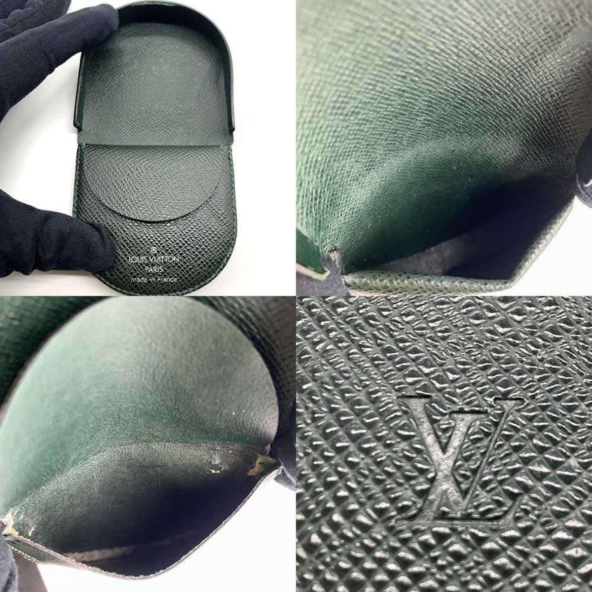 Louis Vuitton Taiga Dark Green Taiga Leather Coin Purse/Coin Case (Pre-Owned)
