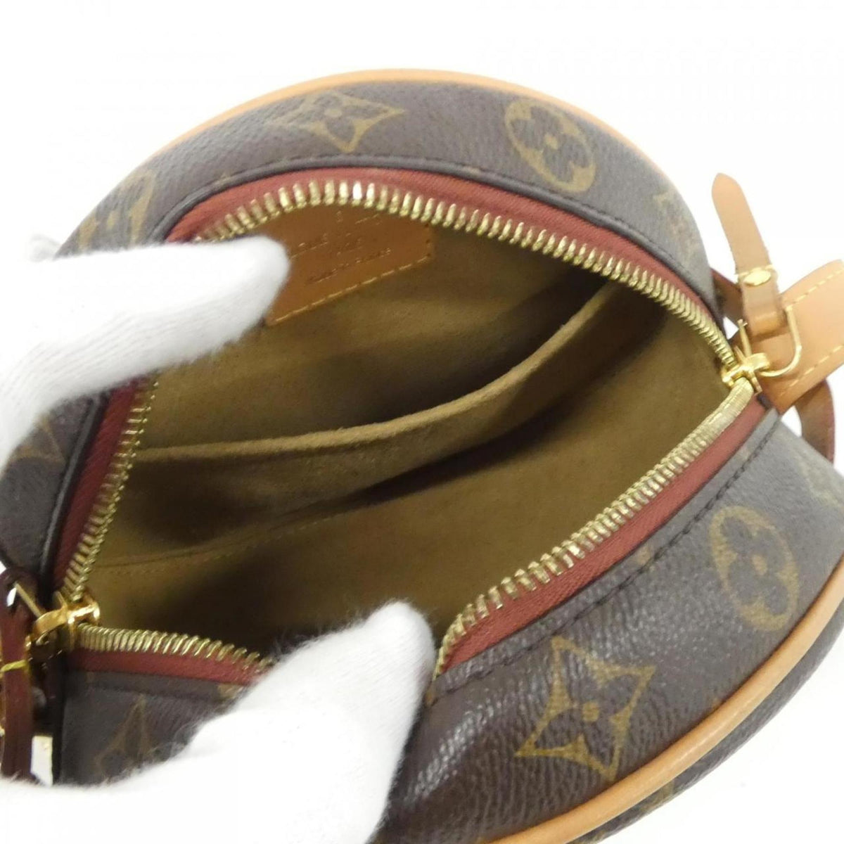 Louis Vuitton Marron Coated Canvas Shoulder Bag (Pre-Owned)