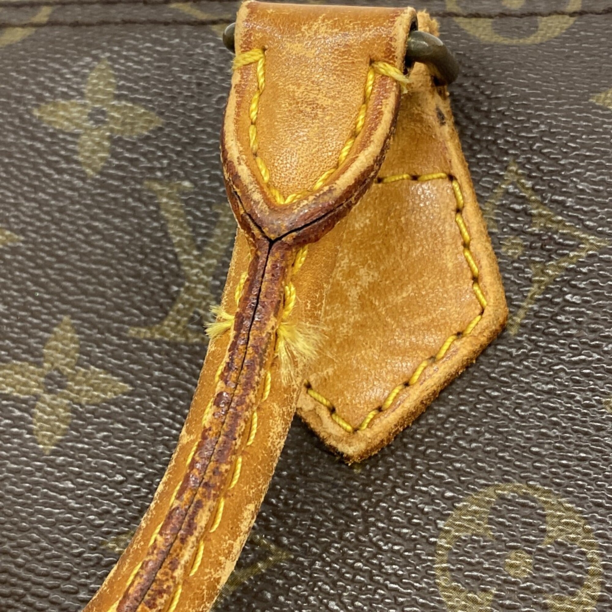 Louis Vuitton Brown Handbag (Pre-Owned)