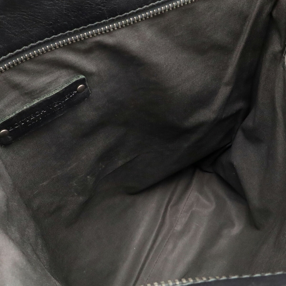 Bottega Veneta Black Intrecciato Shoulder Bag (Pre-Owned)