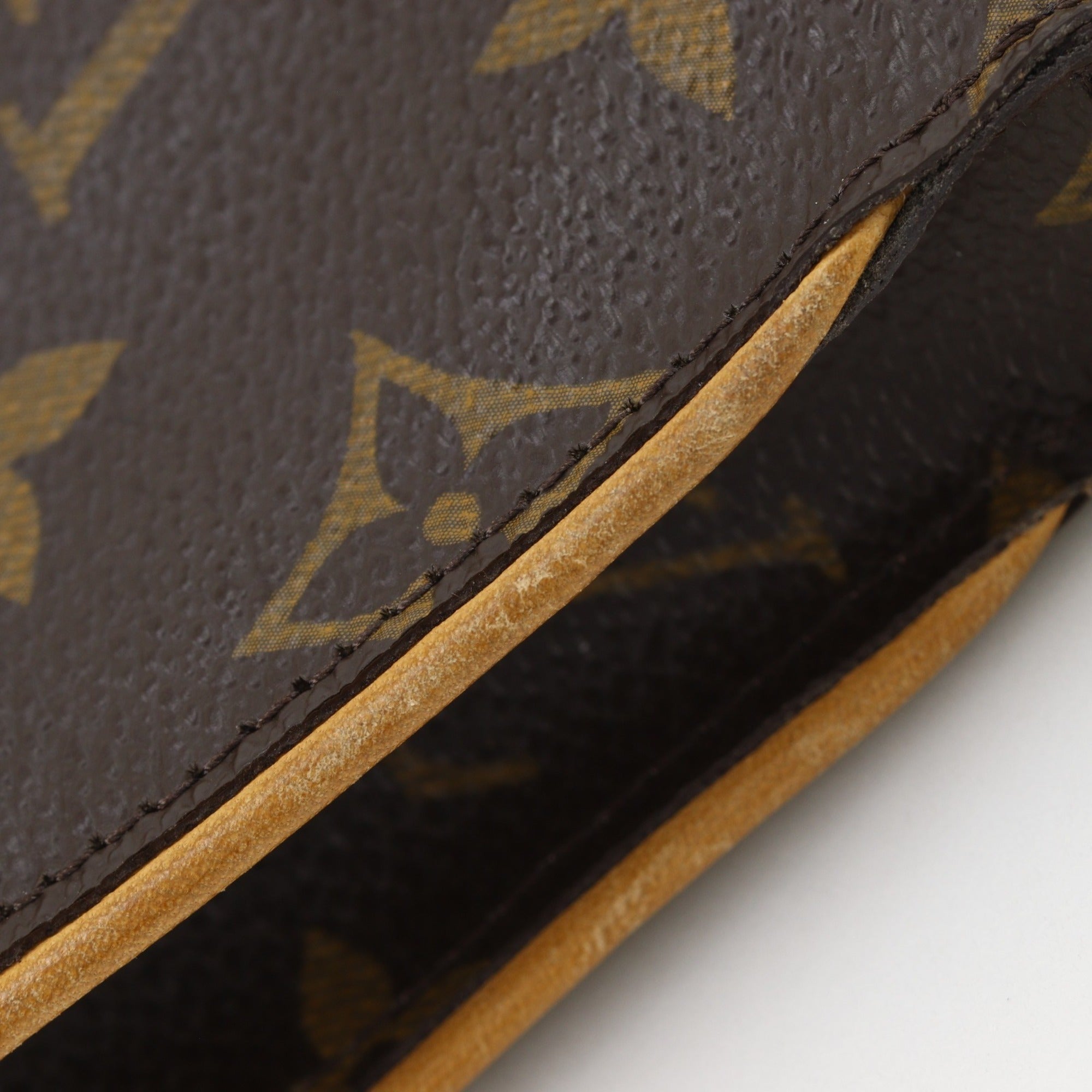 Louis Vuitton Monogram Brown Monogram Shoulder Bag (Pre-Owned)