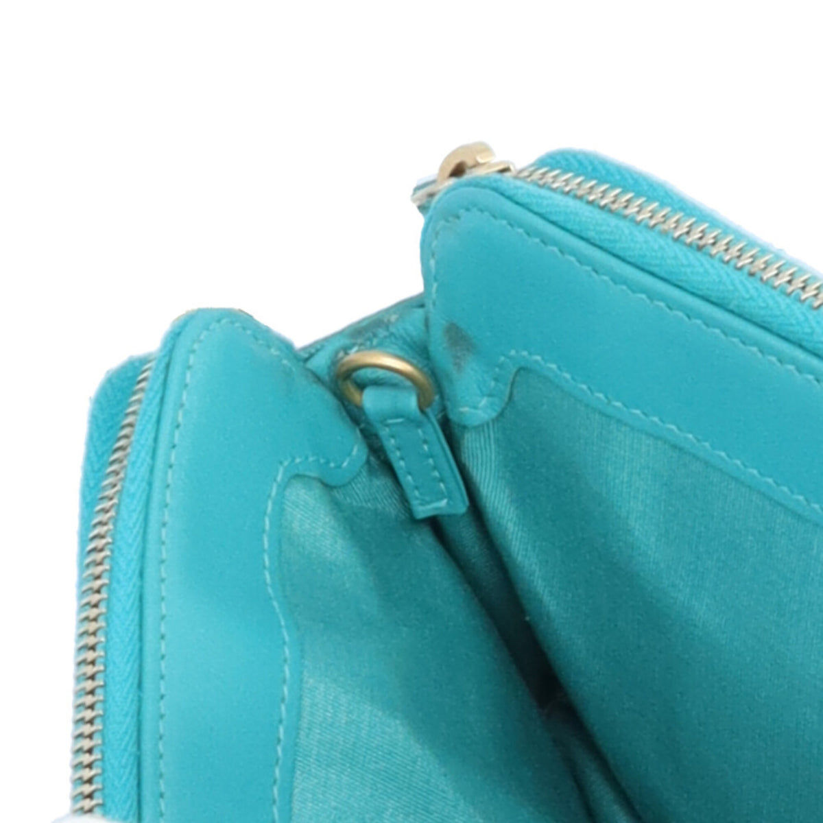Chanel Boy Chanel Green Turquoise Grained Calfskin Handbag Shoulder Bag (Pre-Owned)