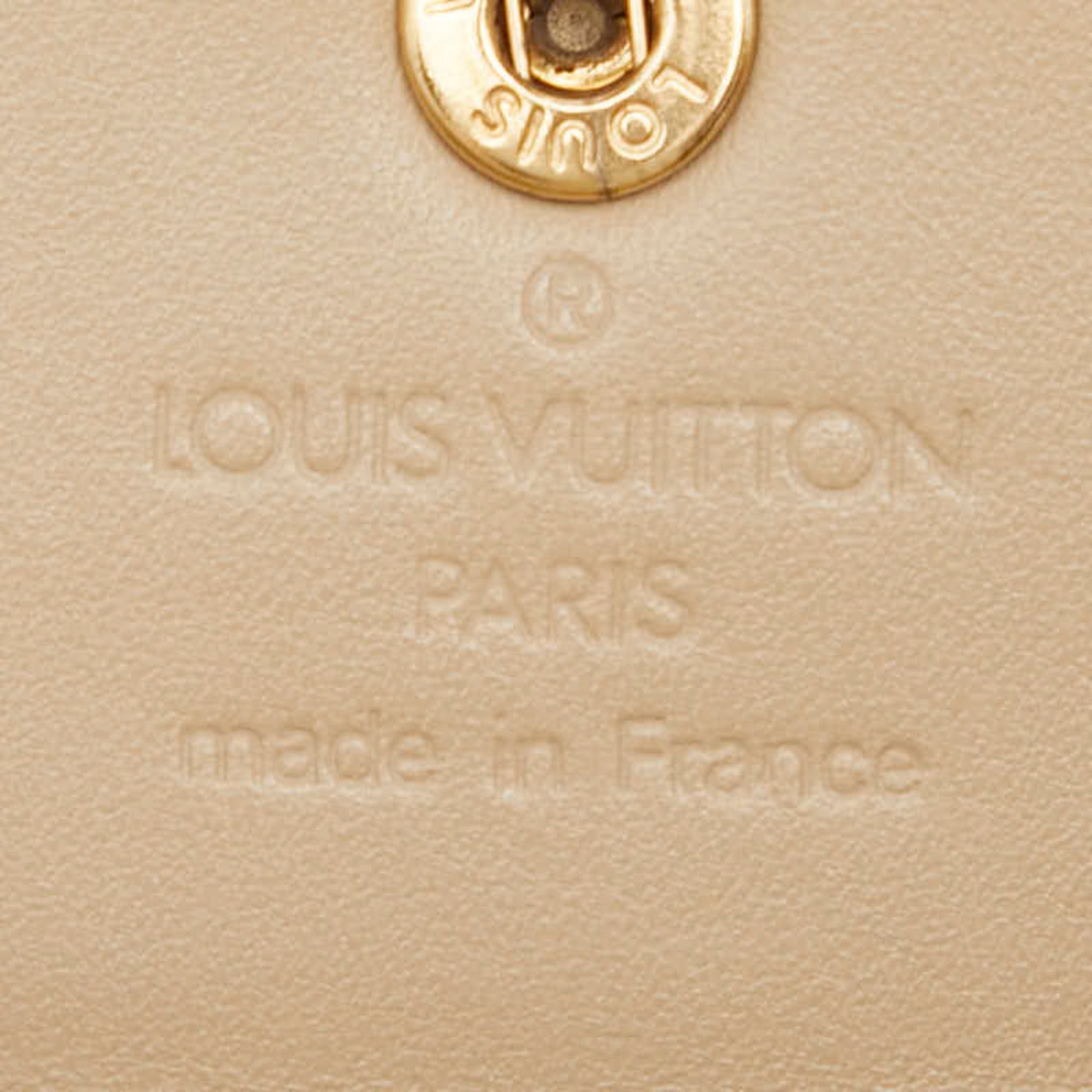 Louis Vuitton Beige Patent Leather Wallet (Bi-Fold) (Pre-Owned)