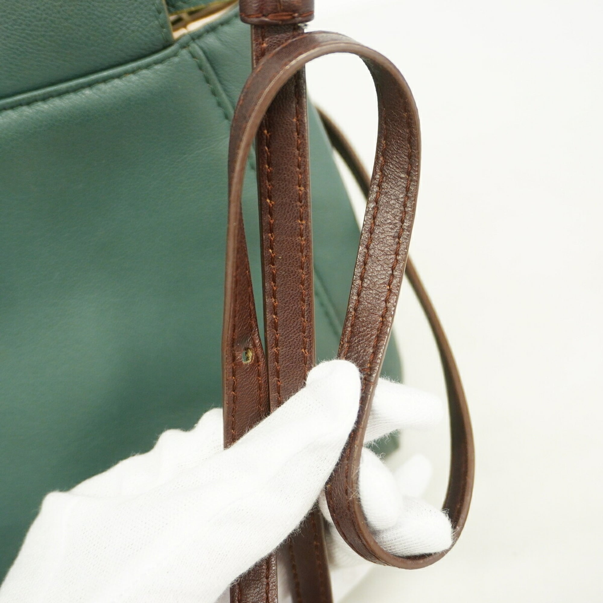 Fendi Moss Green Leather Handbag (Pre-Owned)