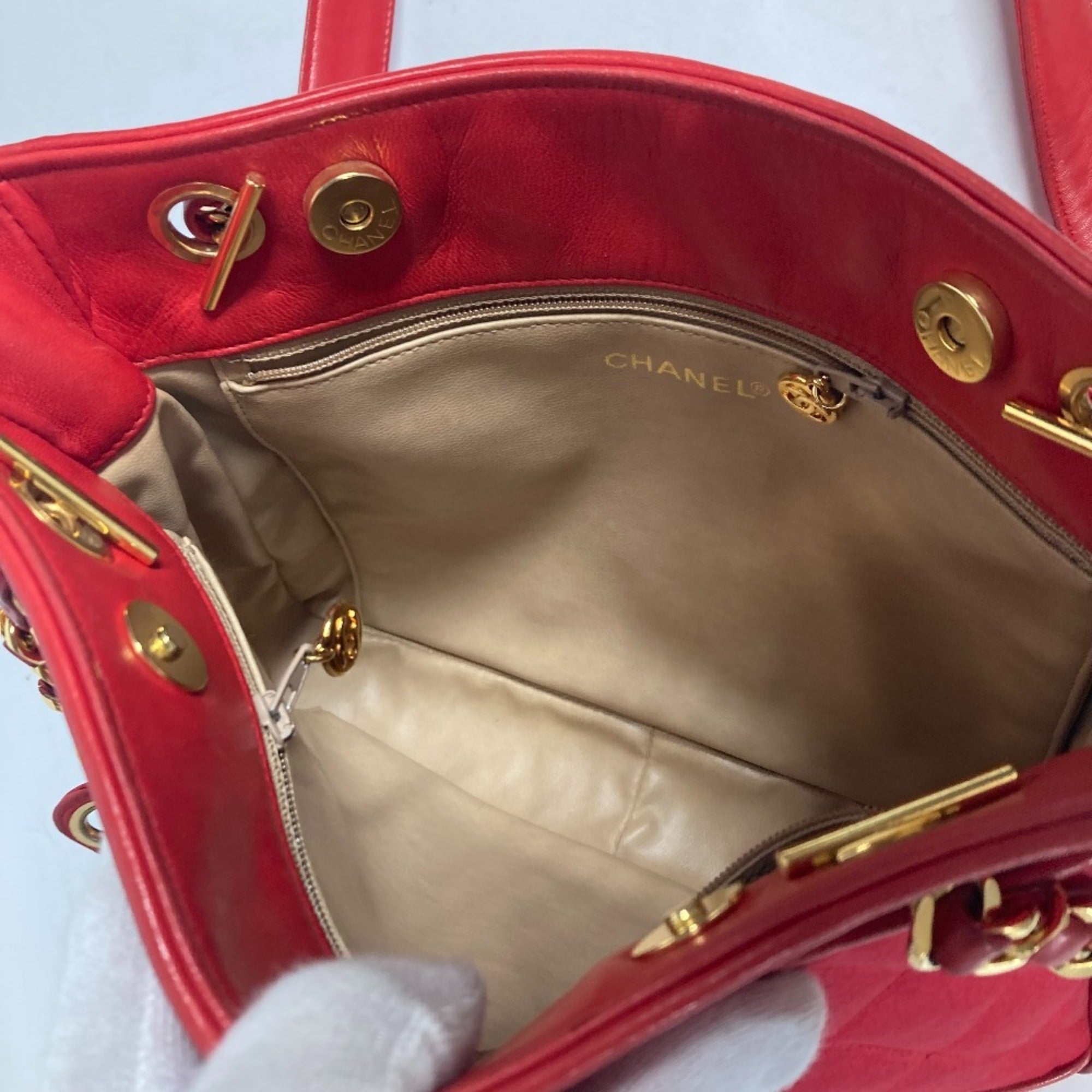 Chanel Red Color Satin Leather Shoulder Bag Tote Bag (Pre-Owned)