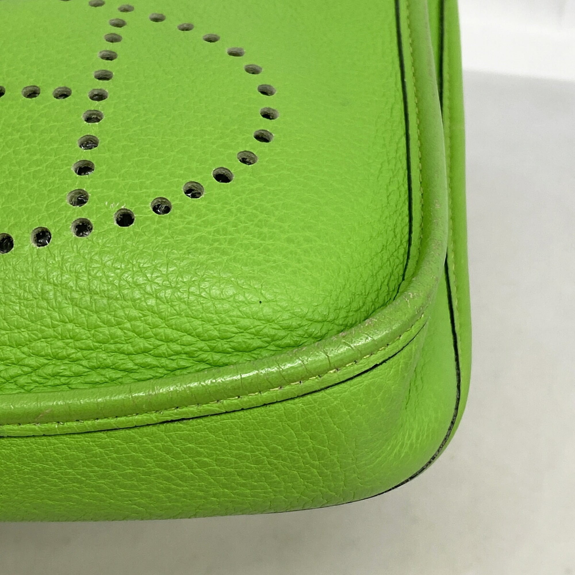 Hermes Apple Green Taurillon Clemence Leather Shoulder Bag (Pre-Owned)