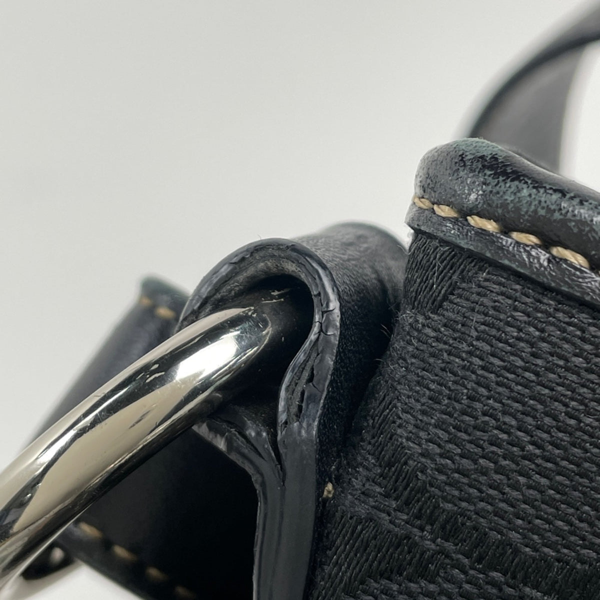 Coach Signature Black Canvas Leather Shoulder Bag (Pre-Owned)