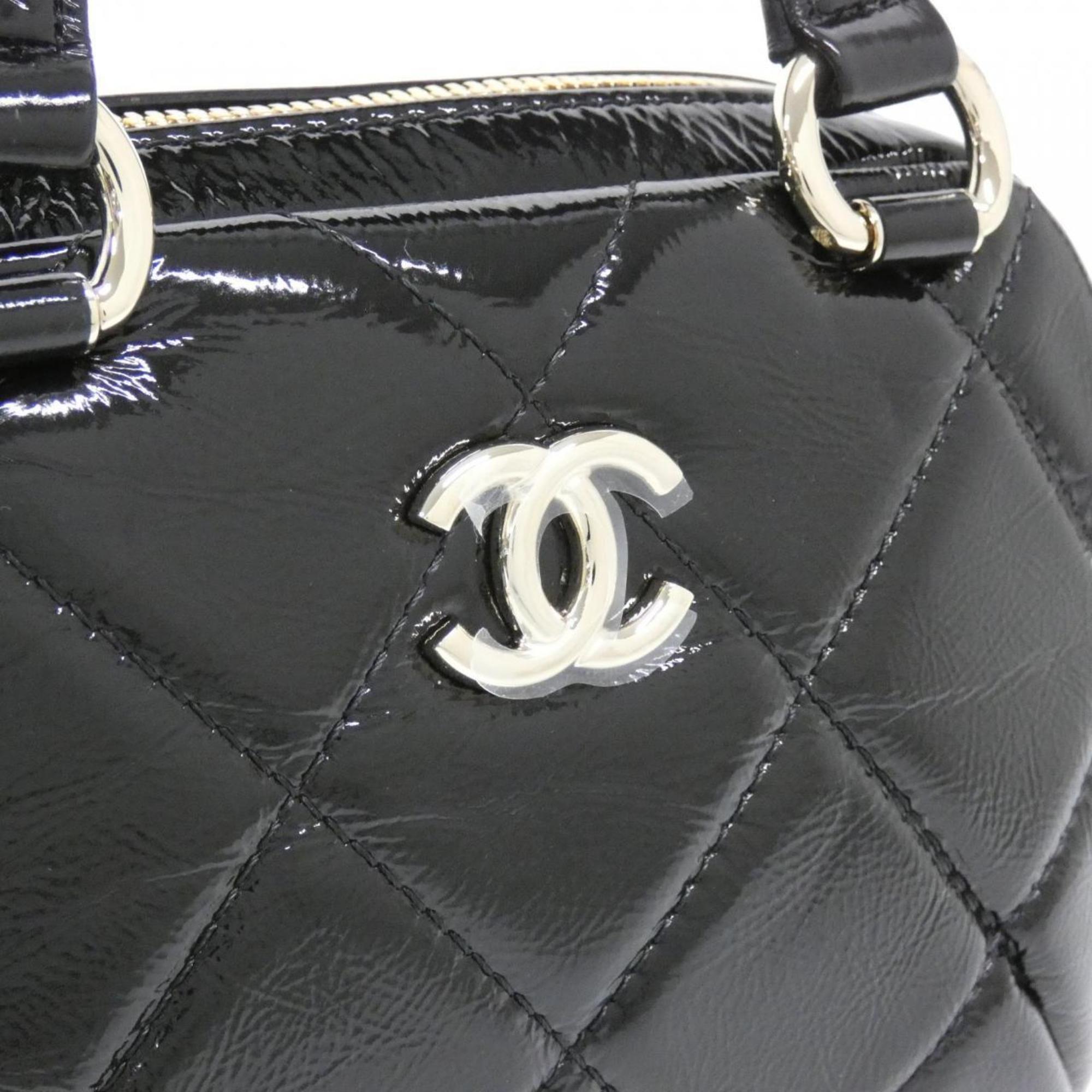 Chanel Black Leather Handbag (Pre-Owned)