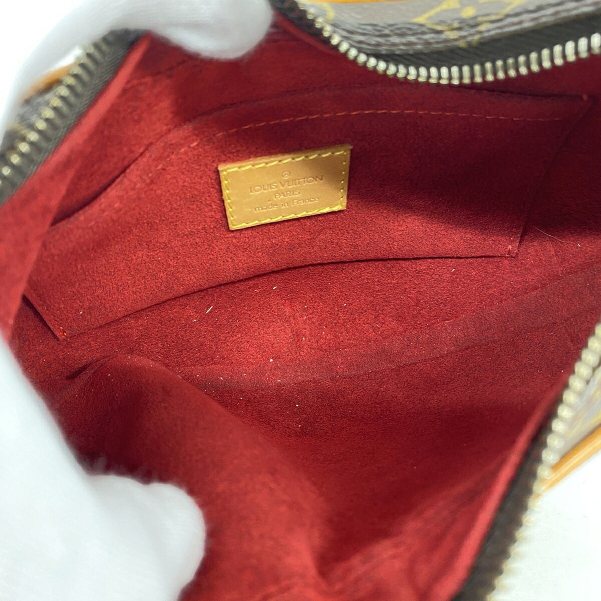Louis Vuitton Brown Shoulder Bag (Pre-Owned)