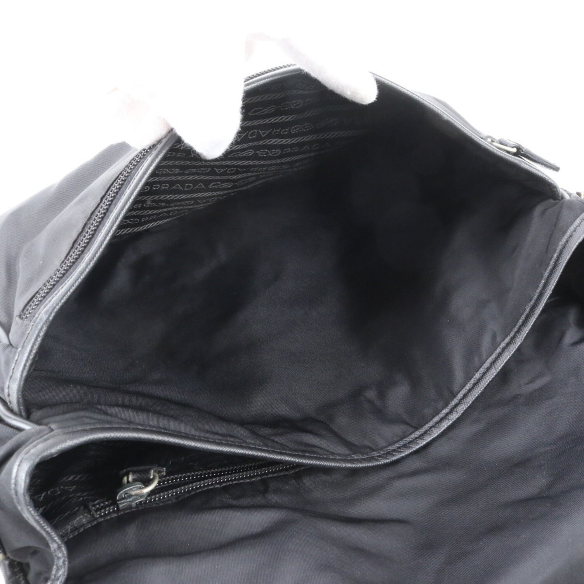 Prada Black Nylon Leather Messenger Bag Shoulder Bag (Pre-Owned)