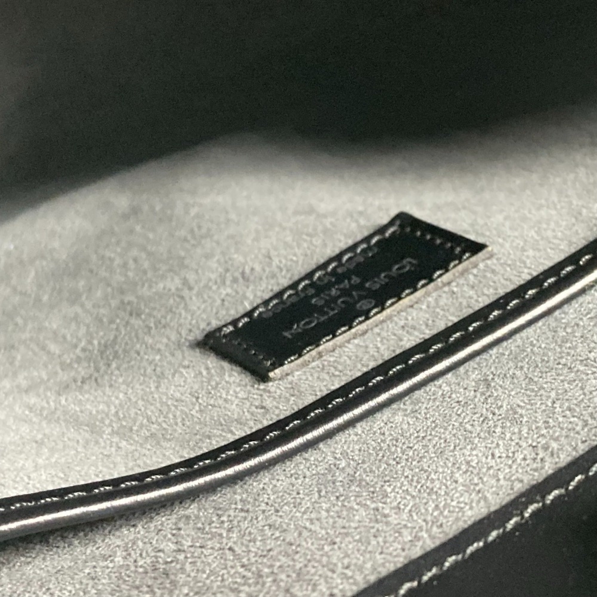 Louis Vuitton Black Epi Leather Handbag (Pre-Owned)