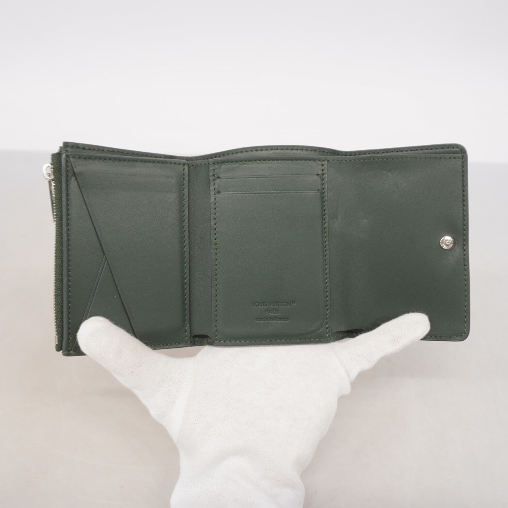 Louis Vuitton Green Wallet (Tri-Fold) (Pre-Owned)