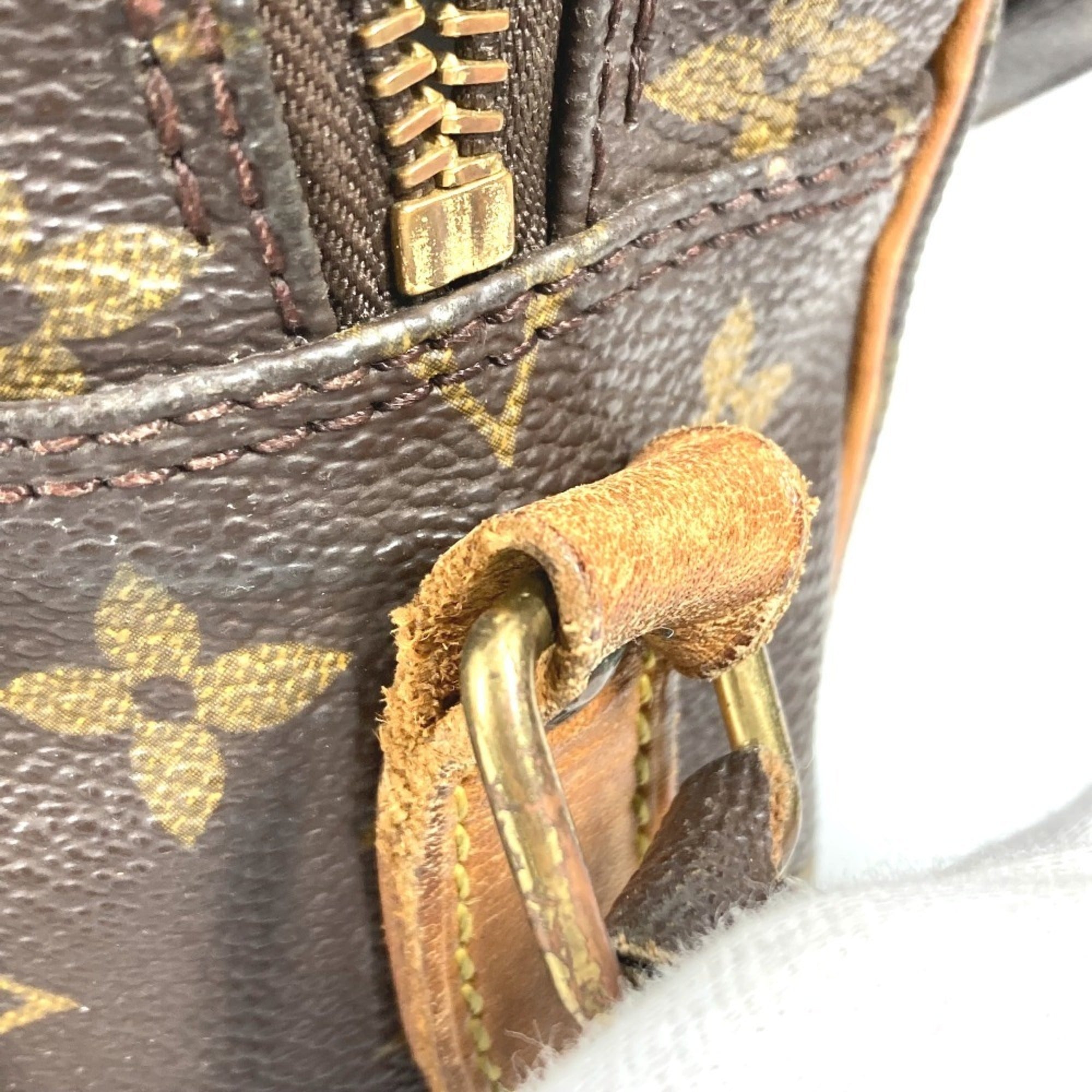 Louis Vuitton Brown Monogram Monogram Canvas Shoulder Bag (Pre-Owned)