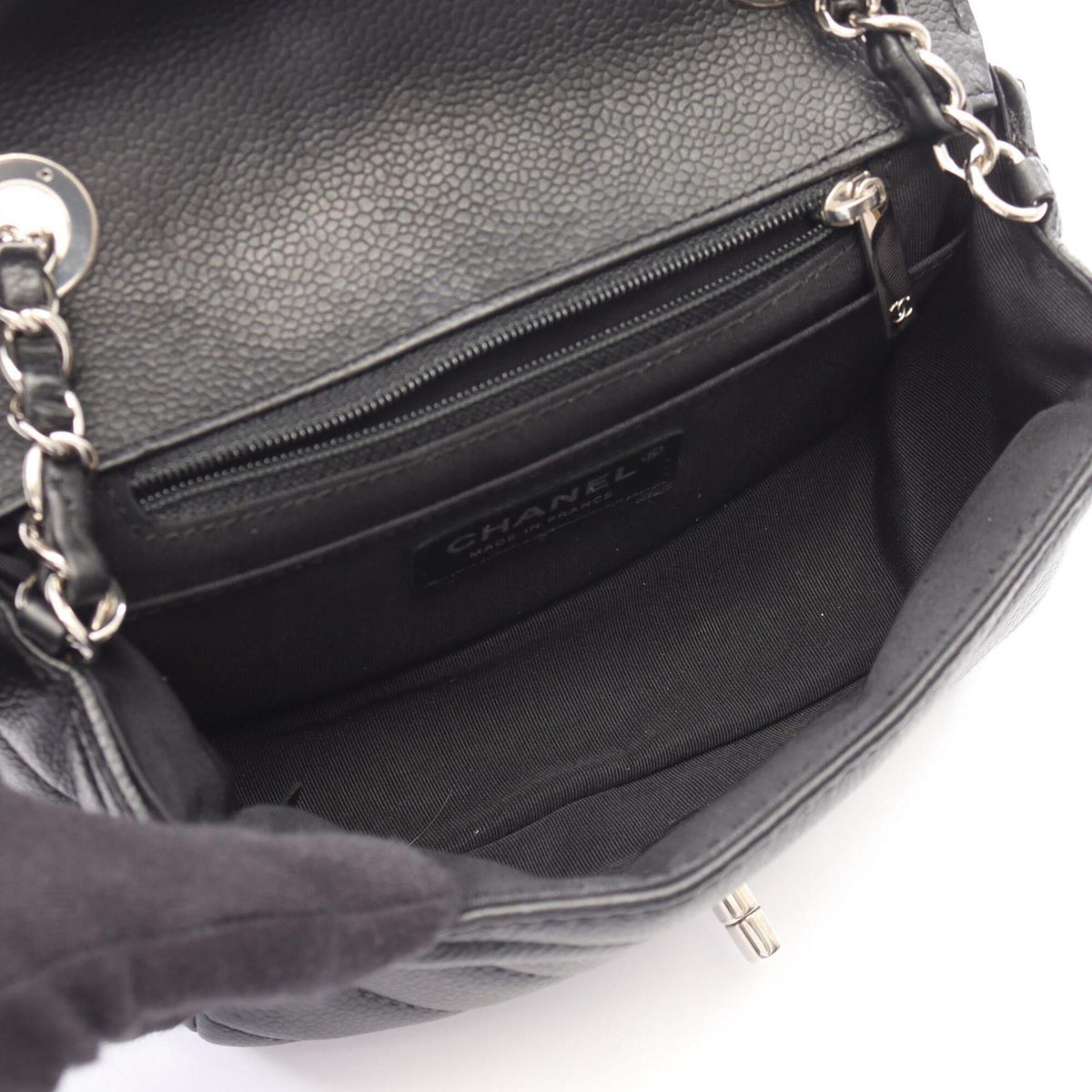 Chanel Black Grained Calfskin Handbag Shoulder Bag (Pre-Owned)
