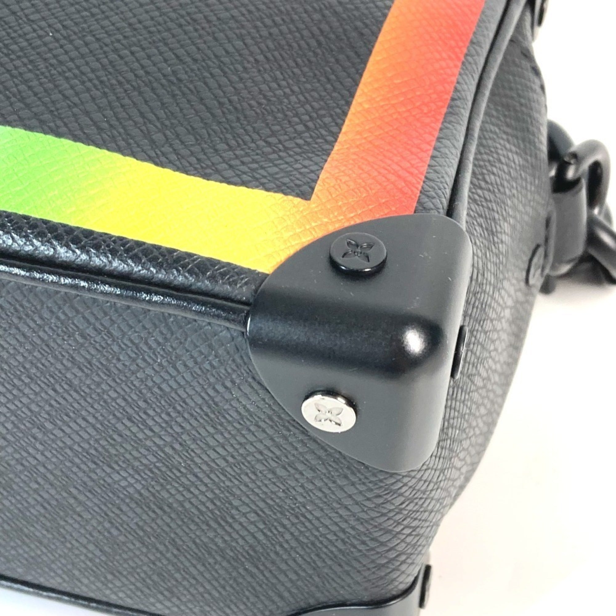 Louis Vuitton Black Multi-Color Taiga Leather Pochette Shoulder Bag (Pre-Owned)