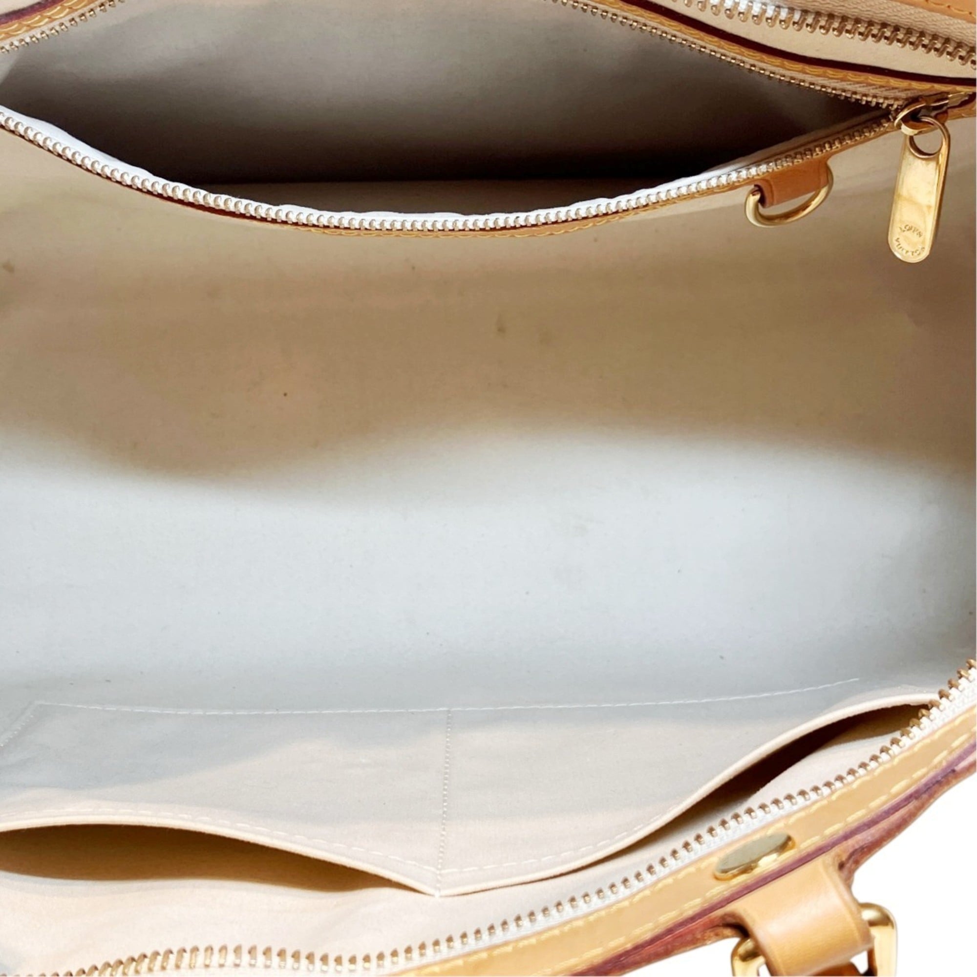 Louis Vuitton Vernis Yellow Leather Handbag (Pre-Owned)