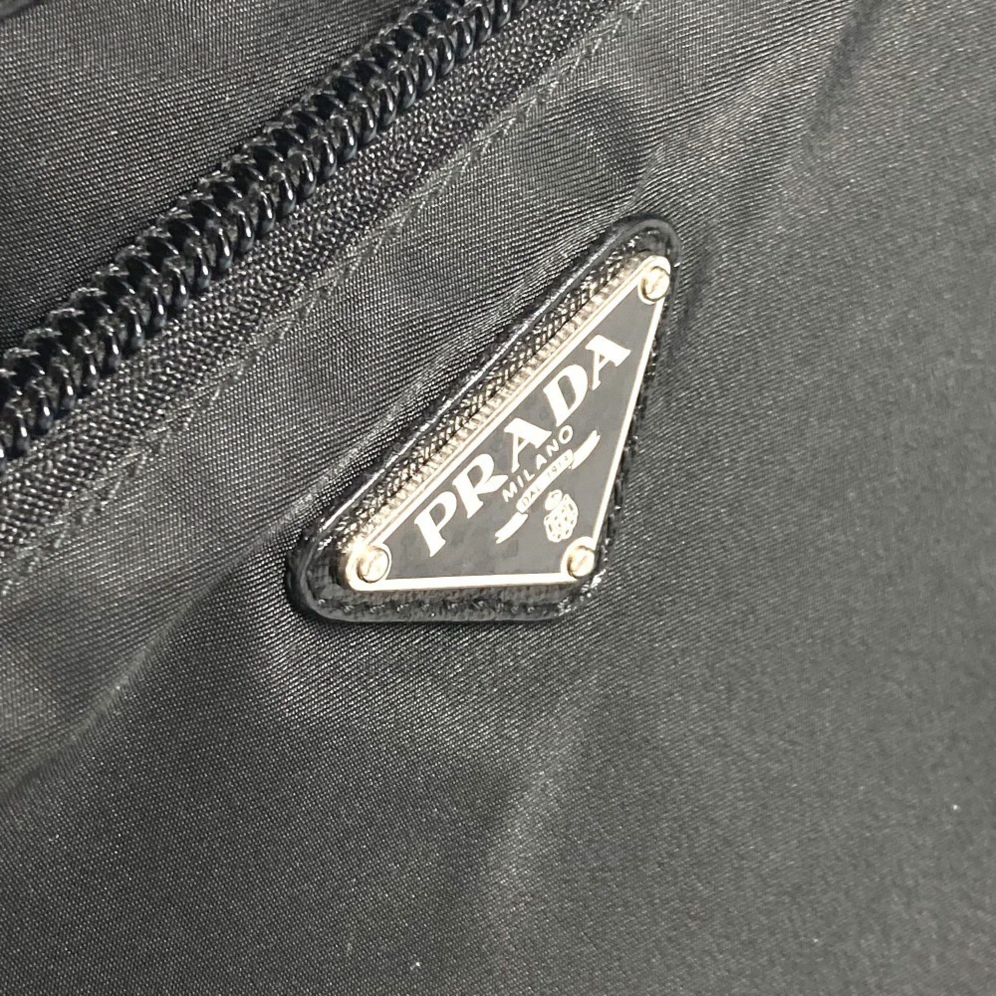 Prada Black Leather Nylon Handbag Shoulder Bag (Pre-Owned)