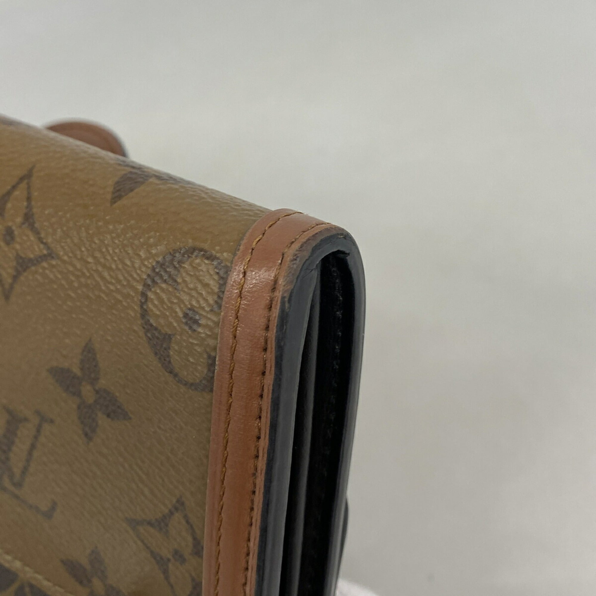 Louis Vuitton Brown Long Wallet (Bi-Fold) (Pre-Owned)