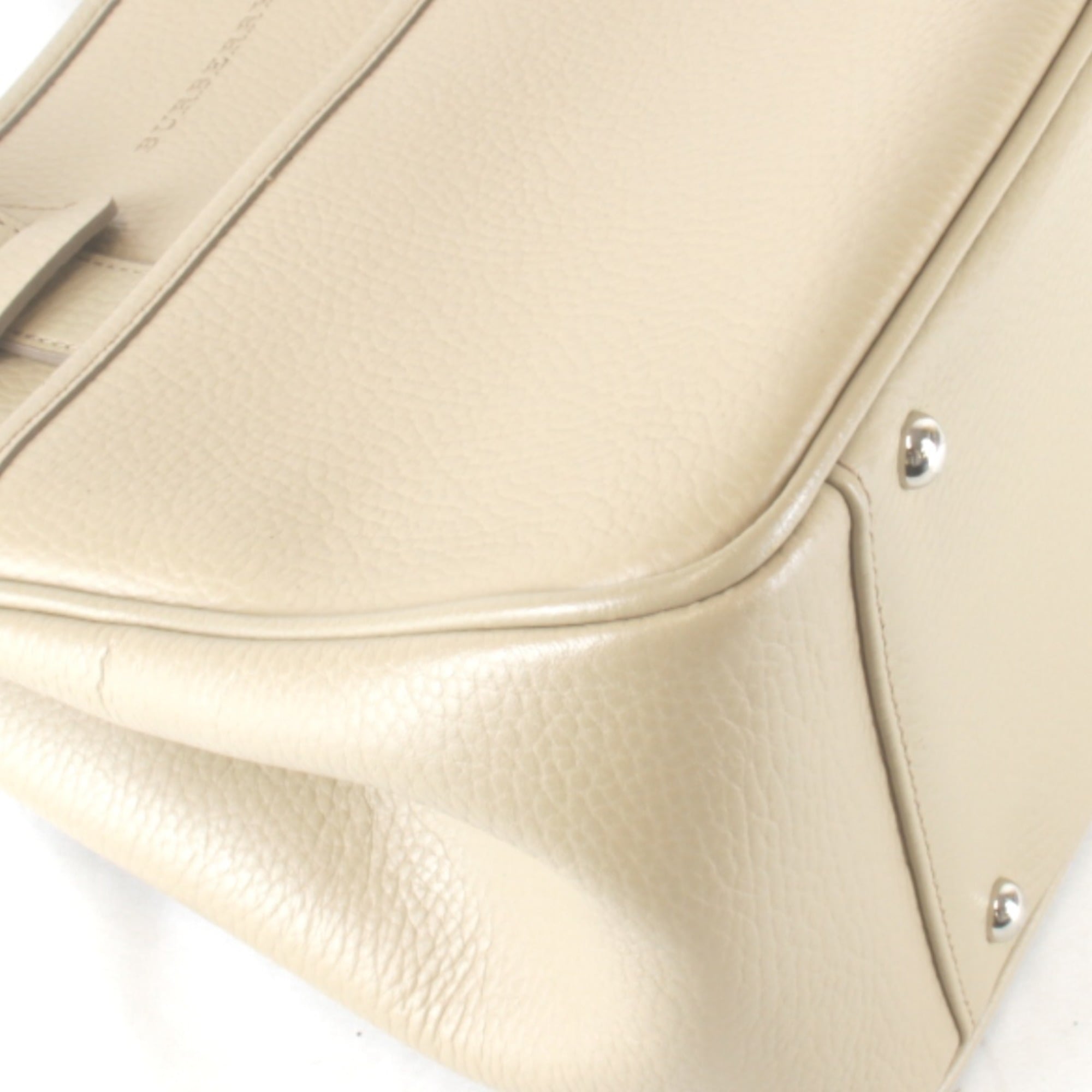 Burberry Beige Leather Handbag (Pre-Owned)