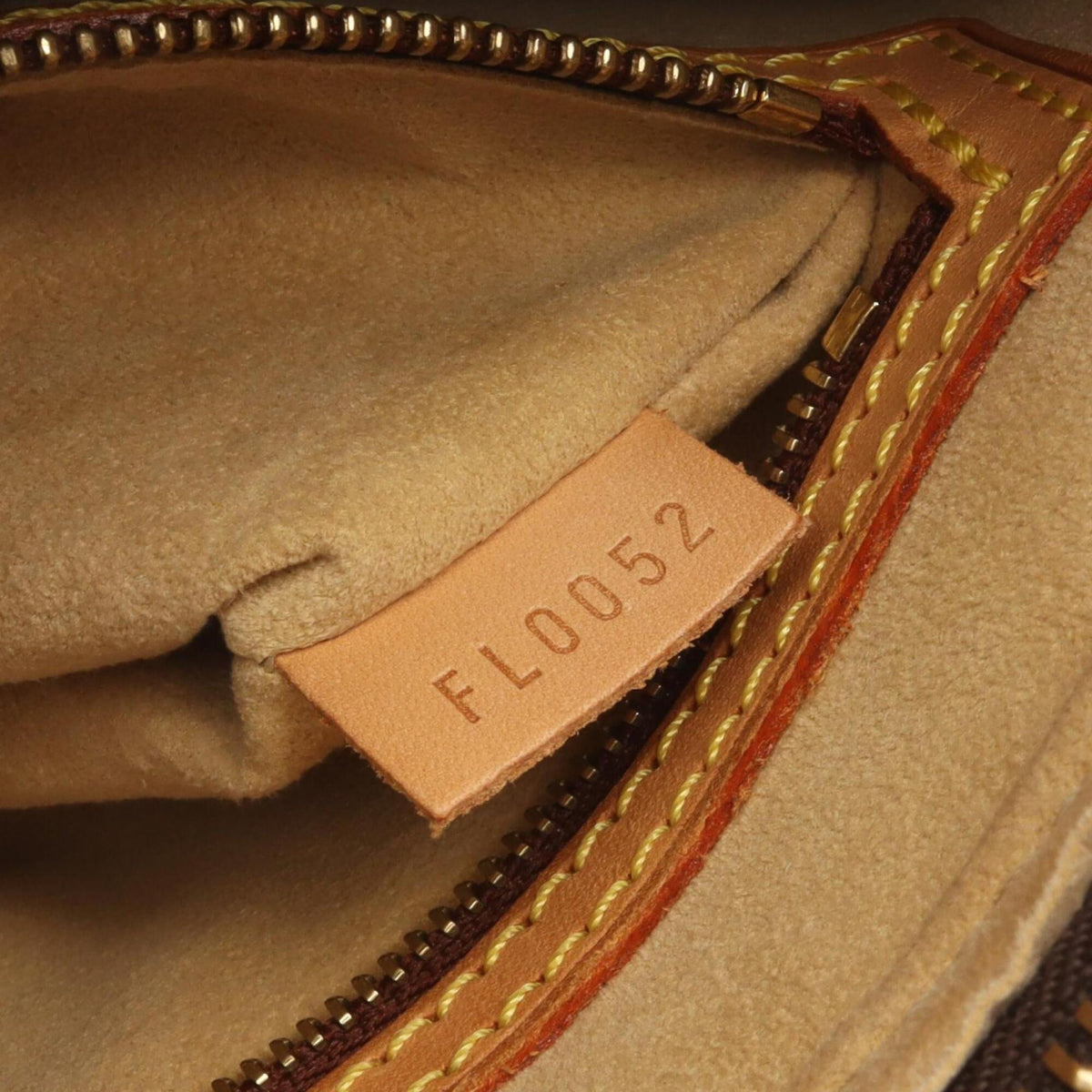 Louis Vuitton Brown Coated Canvas Leather Handbag Shoulder Bag (Pre-Owned)