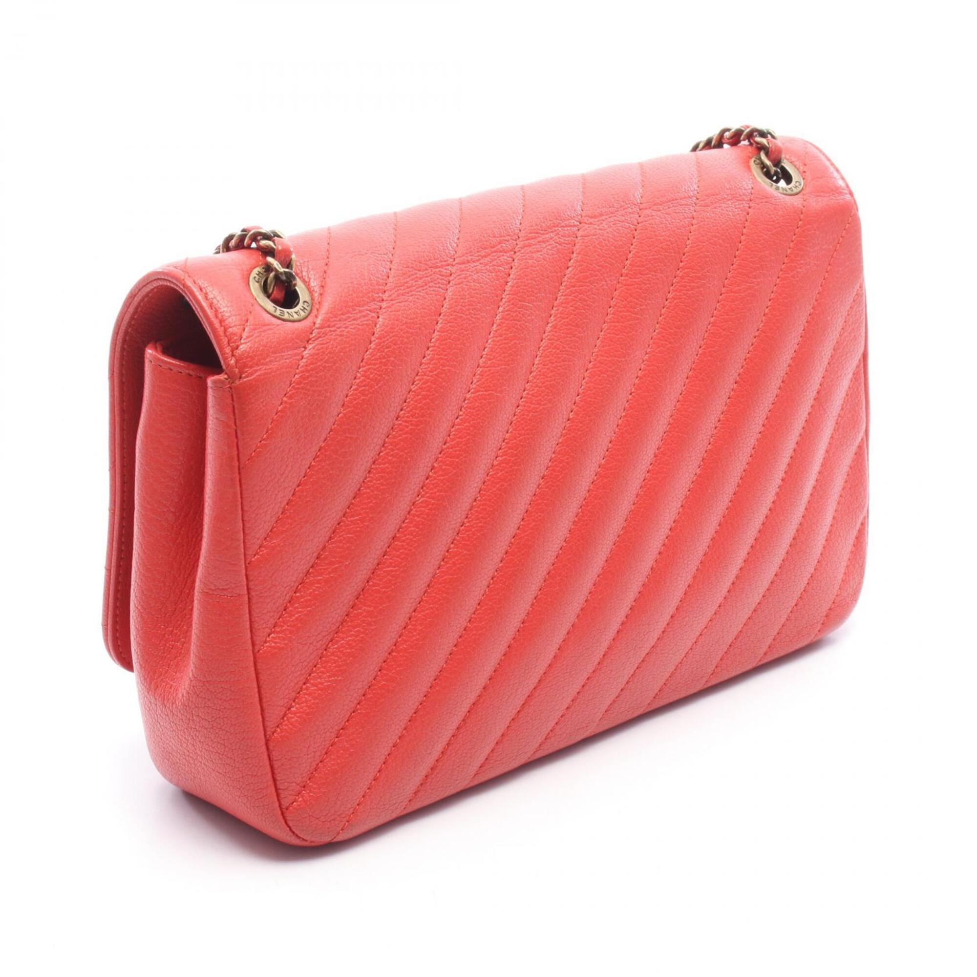 Chanel Red Color Leather Handbag Shoulder Bag (Pre-Owned)