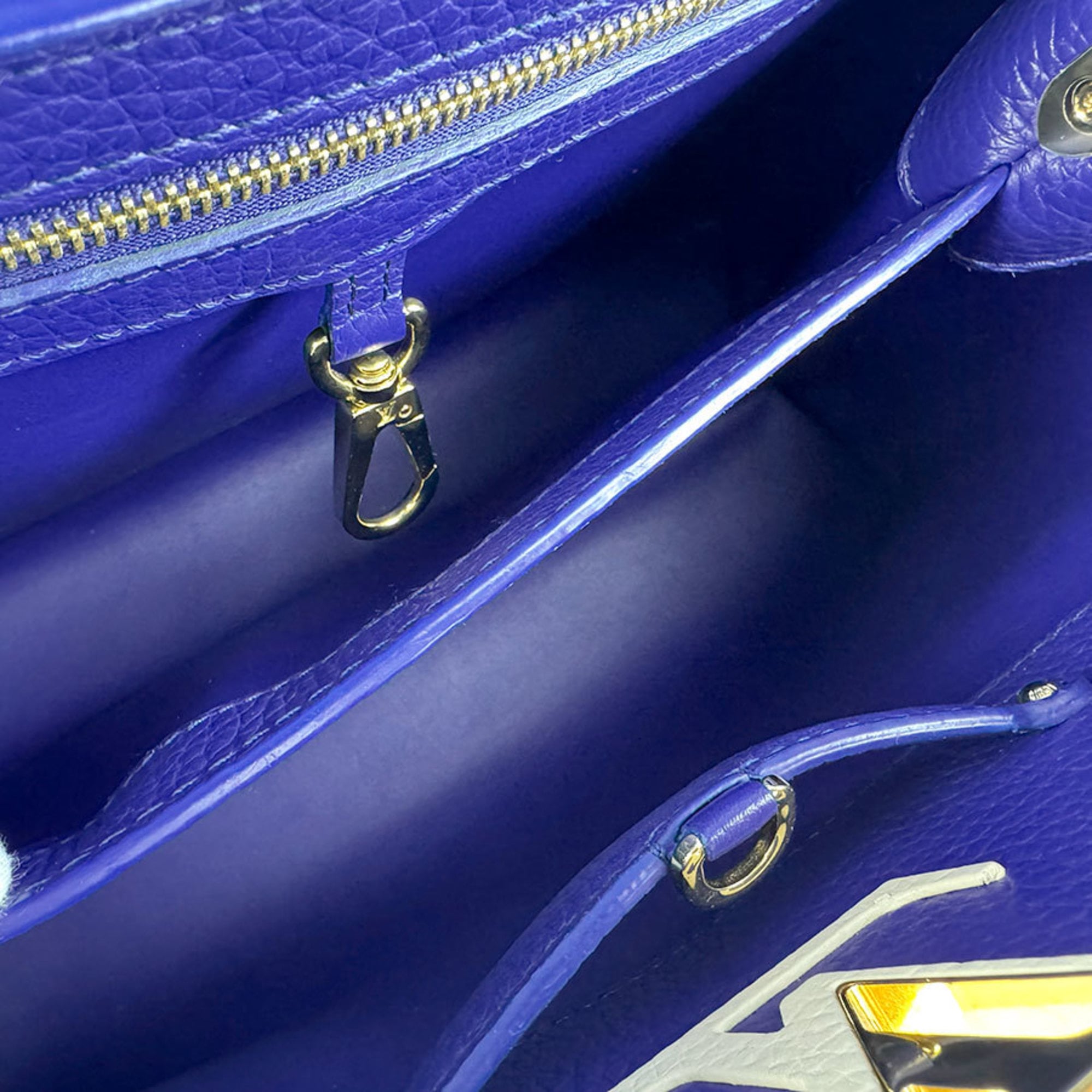 Louis Vuitton Blue Leather Handbag Shoulder Bag (Pre-Owned)