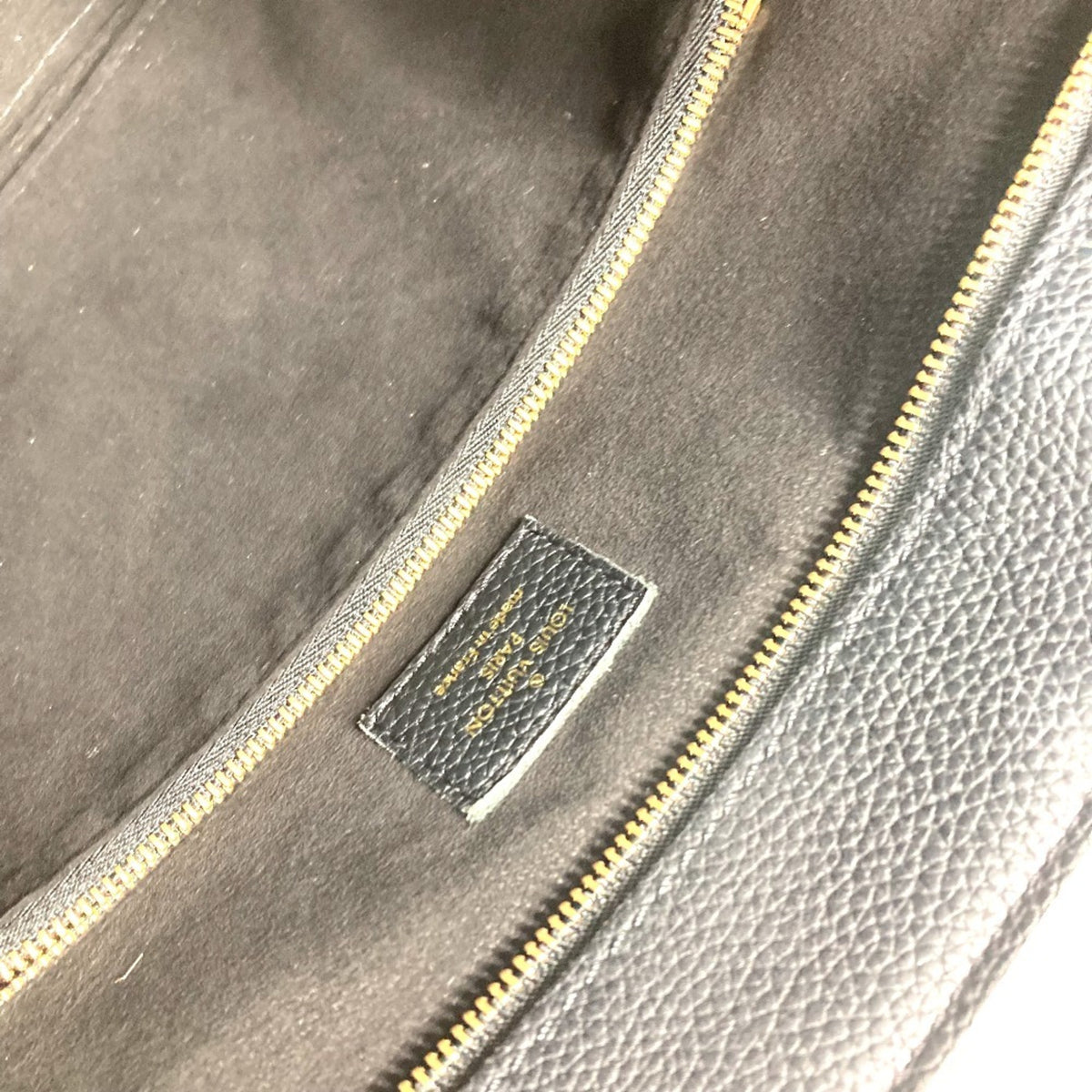 Louis Vuitton Black Noir Leather Handbag Shoulder Bag Tote Bag (Pre-Owned)